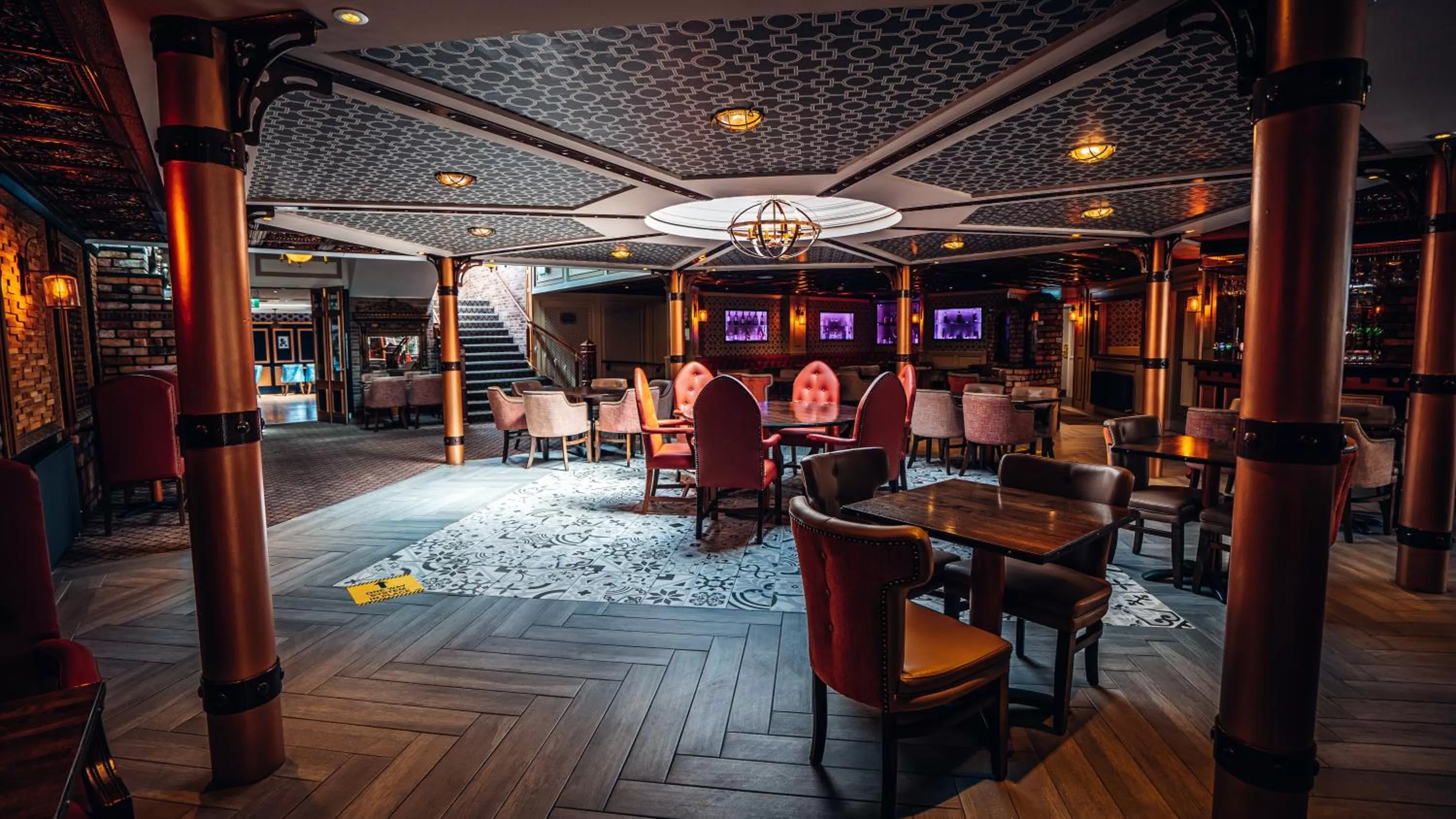 Restaurant/places to eat in Beechlawn Hotel