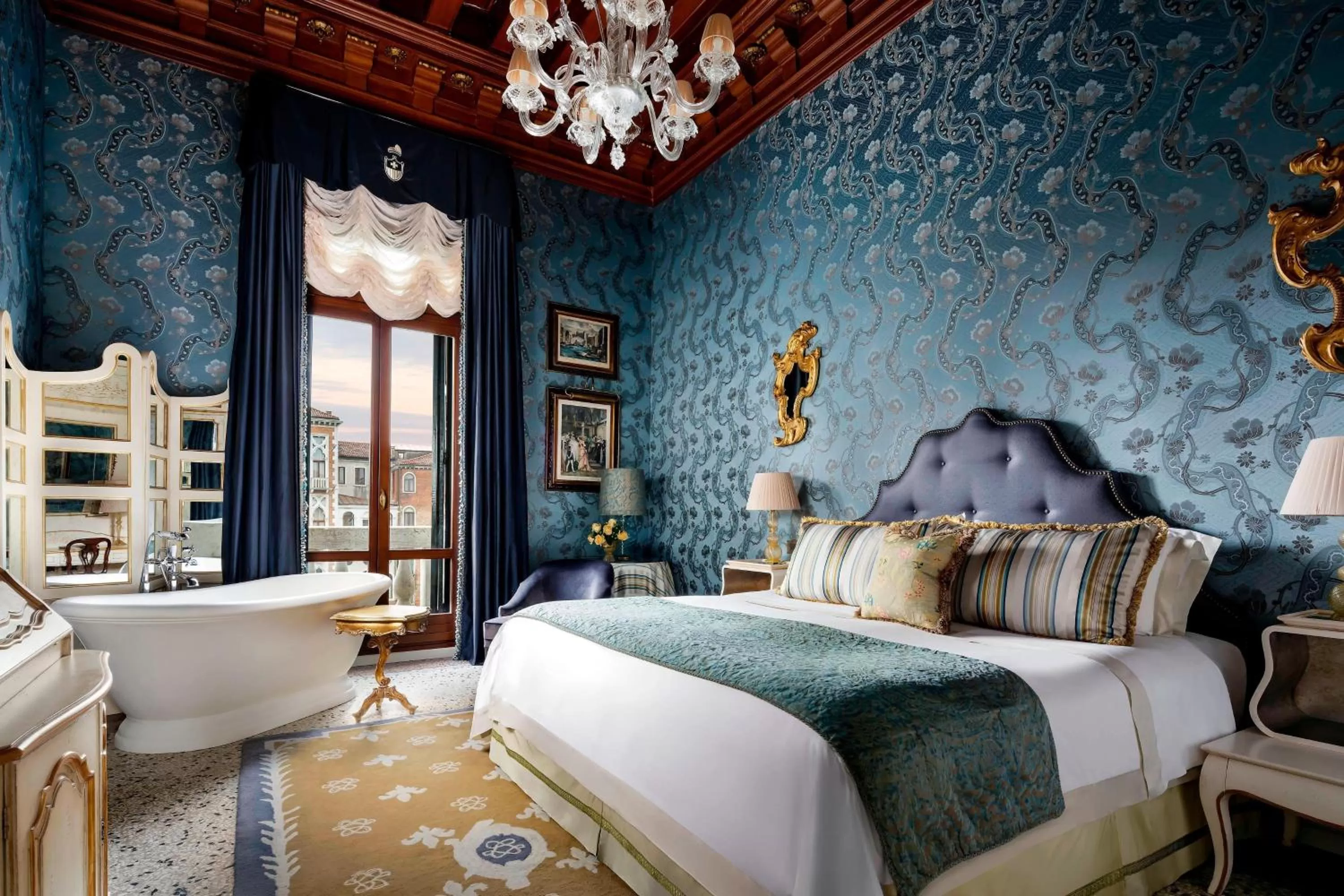 Photo of the whole room, Bed in The Gritti Palace, a Luxury Collection Hotel, Venice