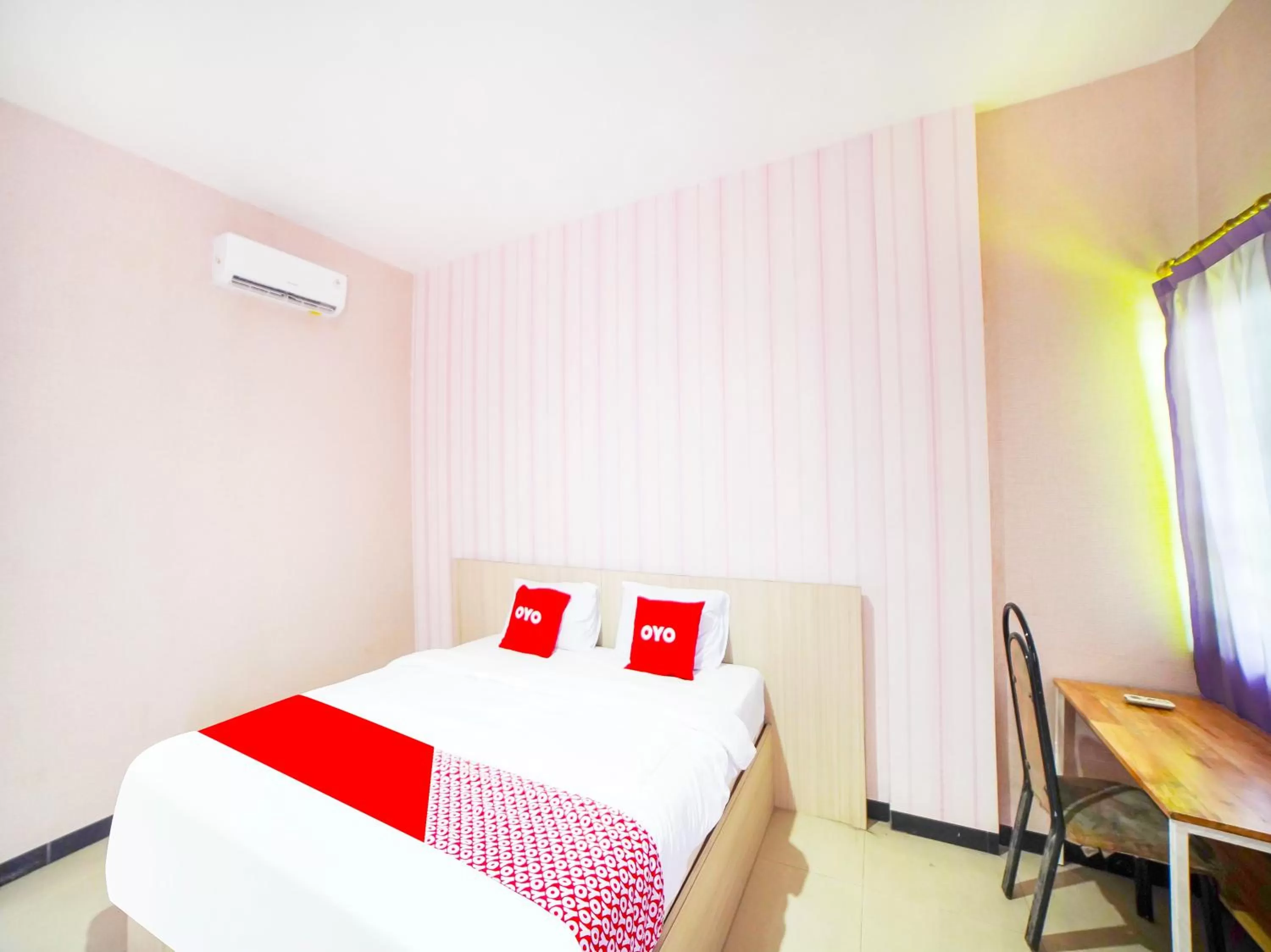 Deluxe Suite in OYO 91283 Sg Premium Guest House