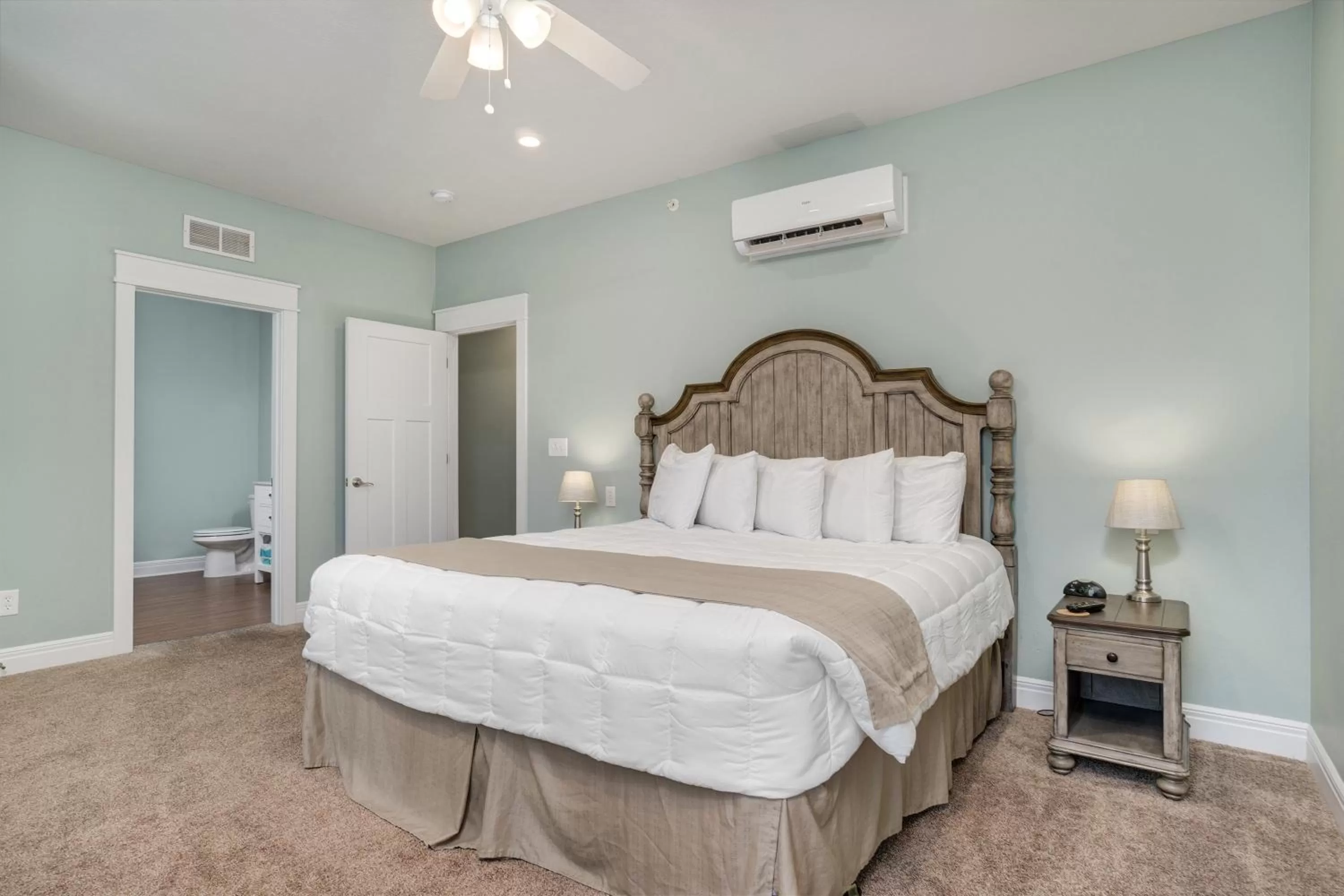 Bed in Bransons Nantucket