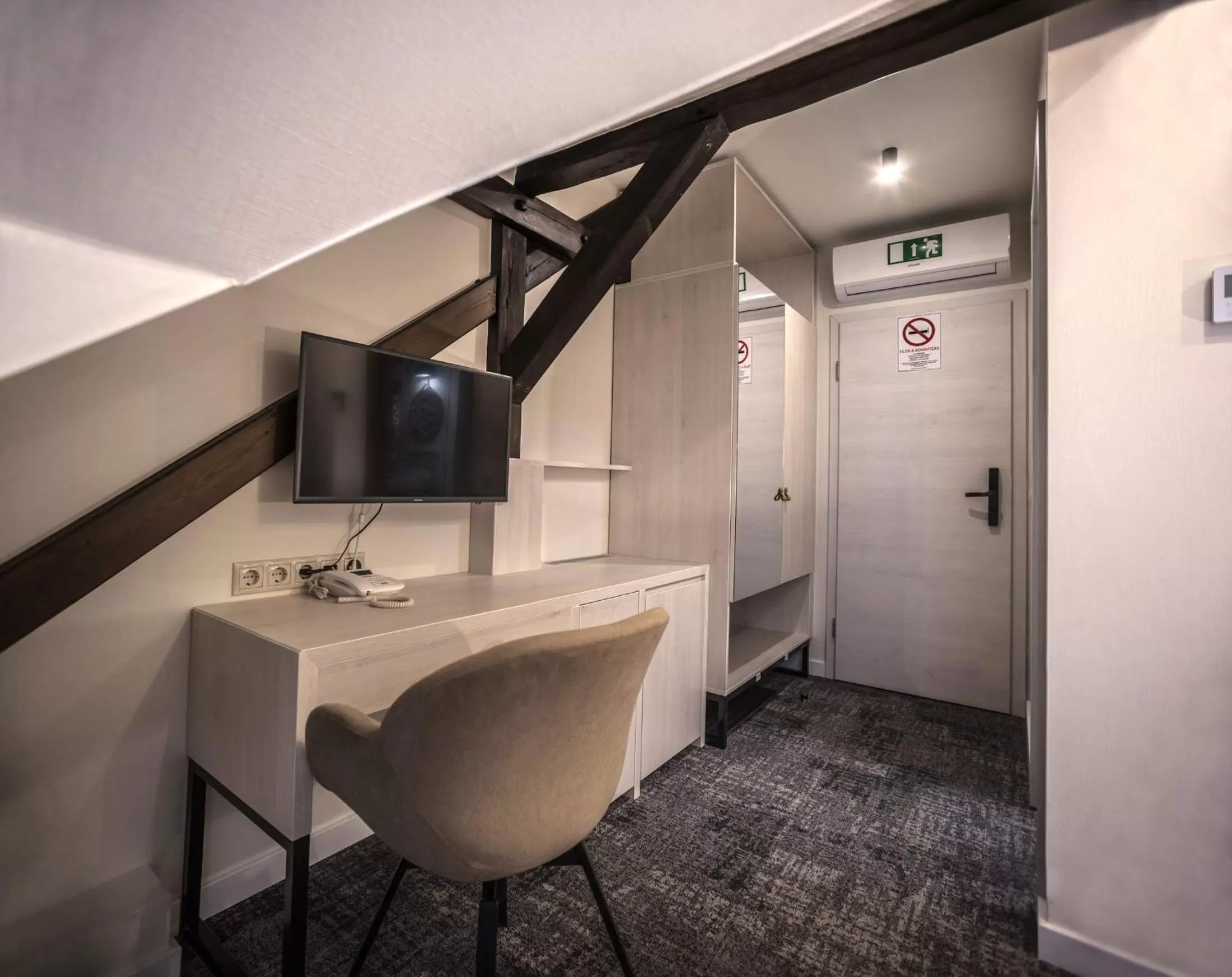 Piccolo Panzió Vendéglő Vinoteca