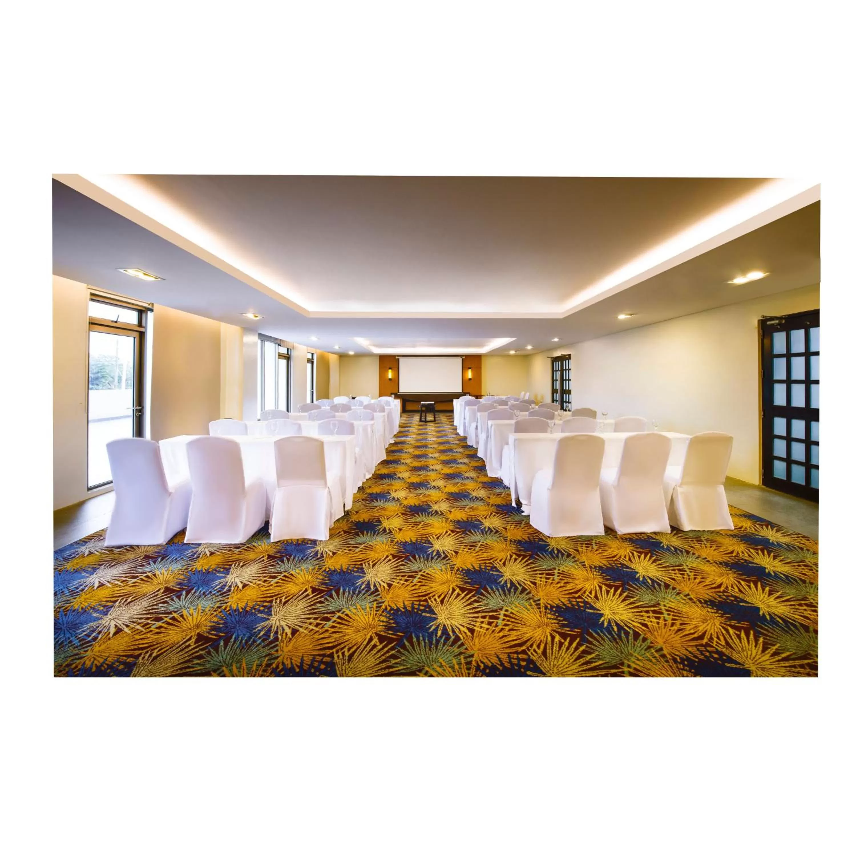 Meeting/conference room in Summit Ridge Tagaytay - Newly Renovated