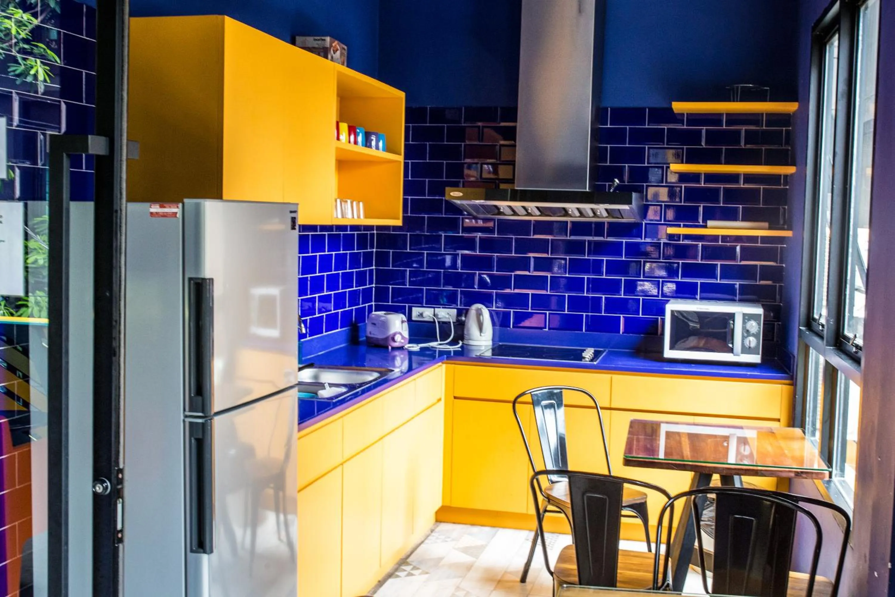 Kitchen or kitchenette in iSanook Hostel