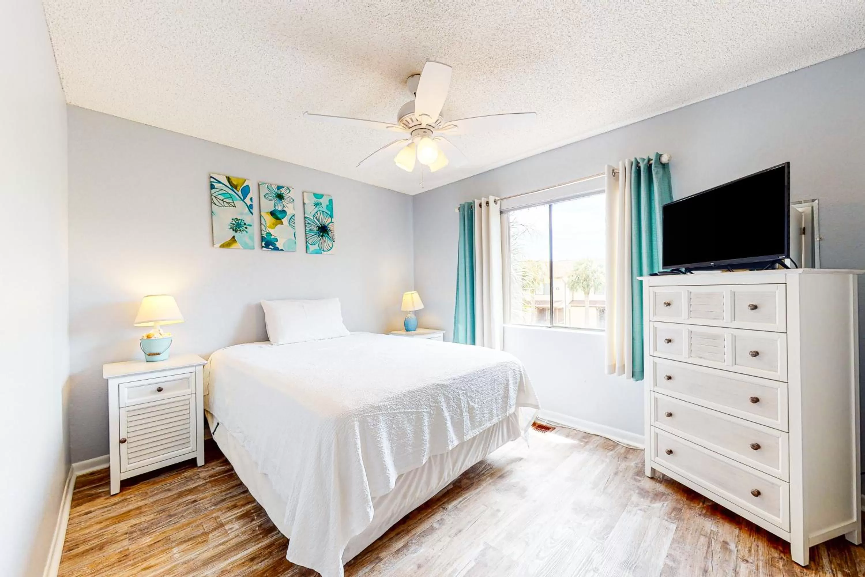 Bed in Beachwalk Condos #14F