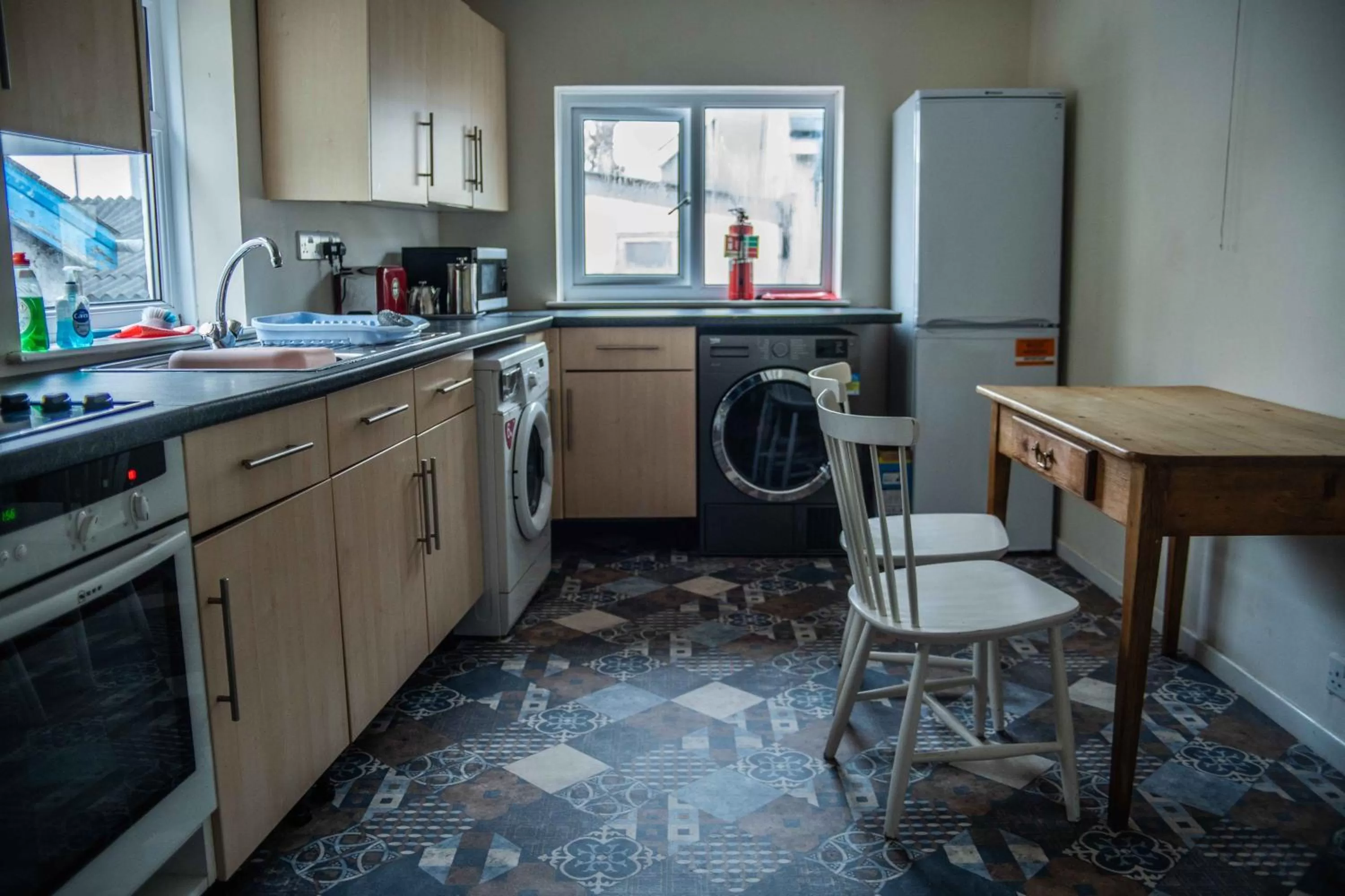 Kitchen/Kitchenette in Manorbier Castle Inn Sunset Room