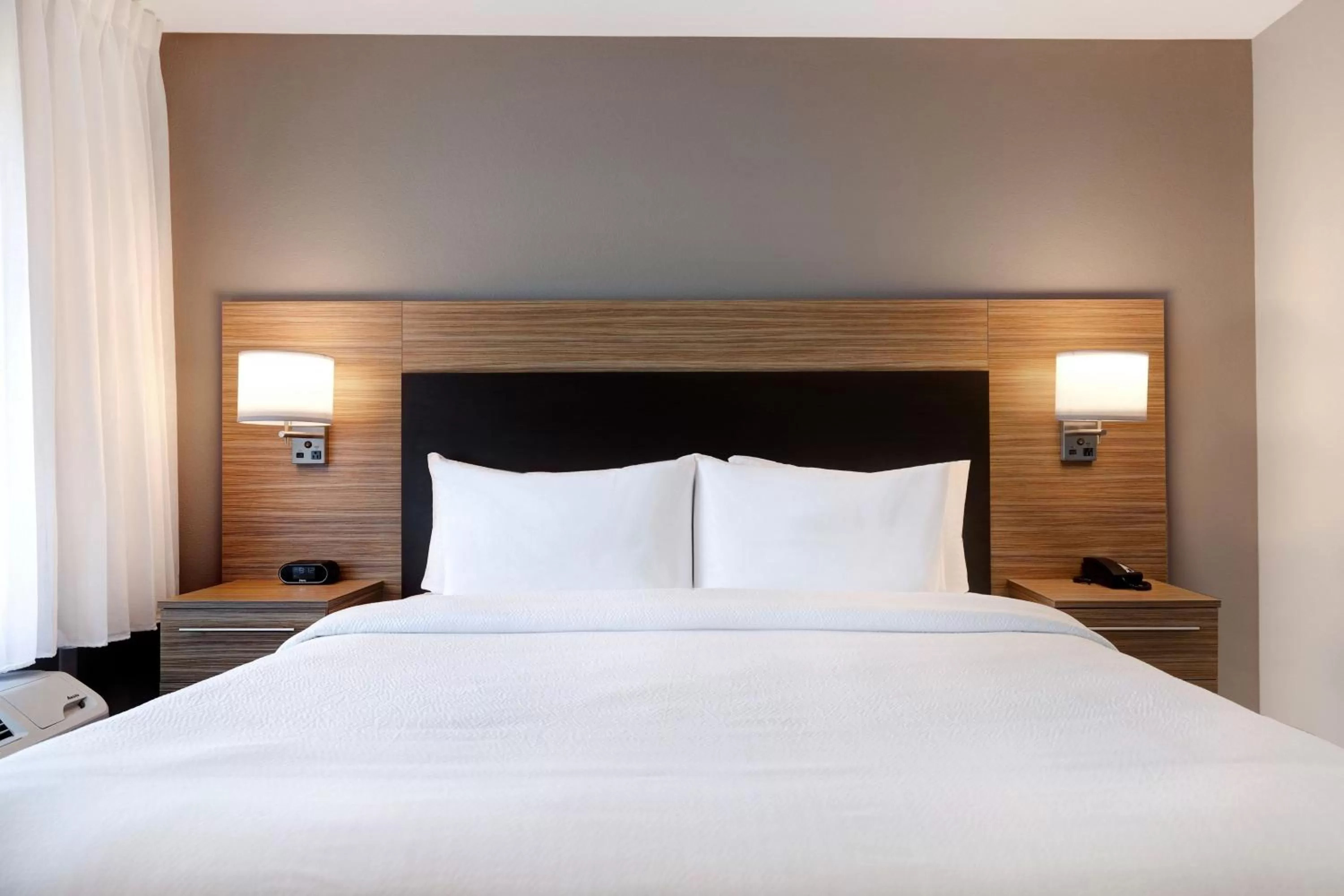 Bedroom, Bed in TownePlace Suites by Marriott San Luis Obispo