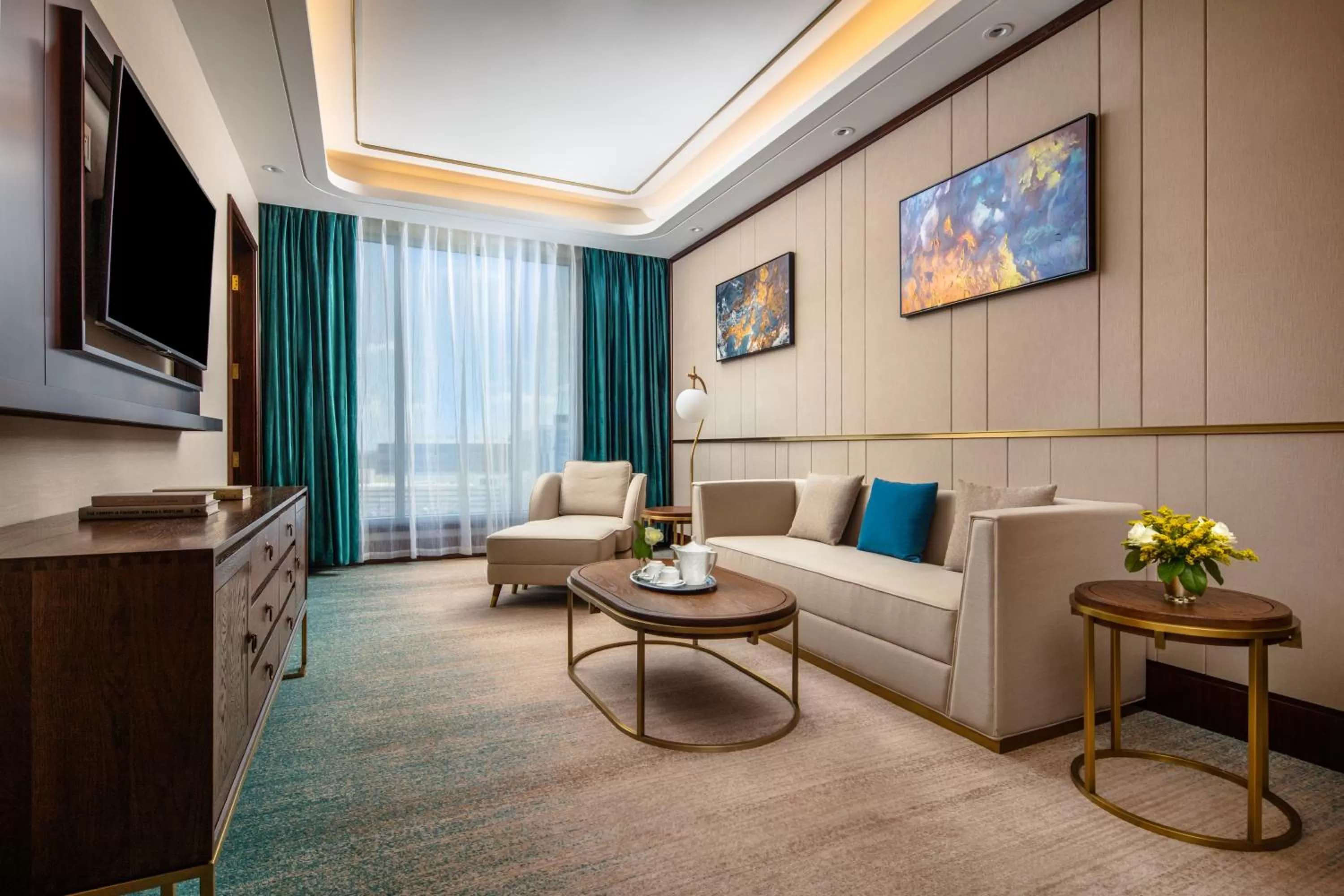 Living room in Blossom Hotel Houston, Curio Collection by Hilton