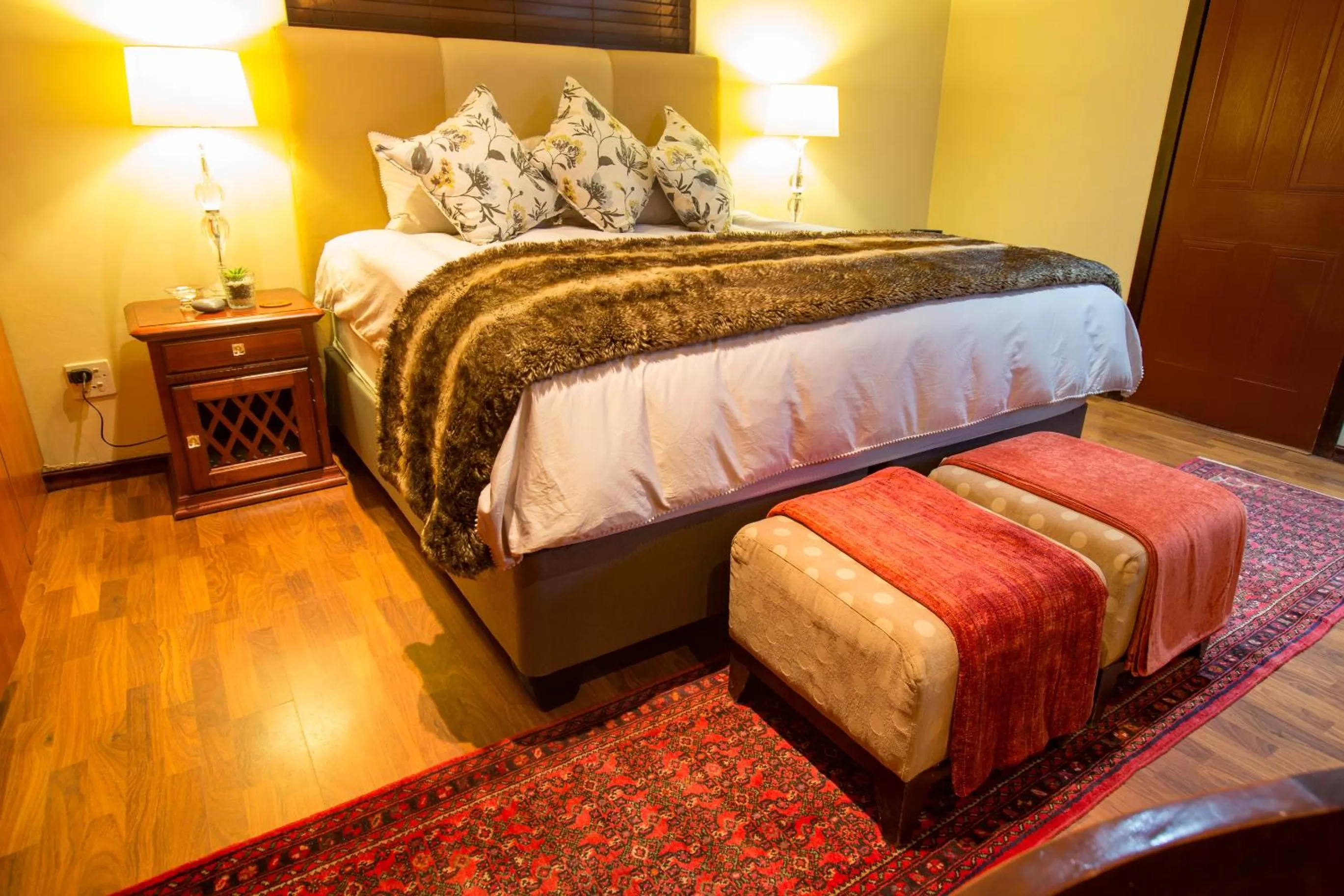 Bed in Spacube Luxury Suites and Spa