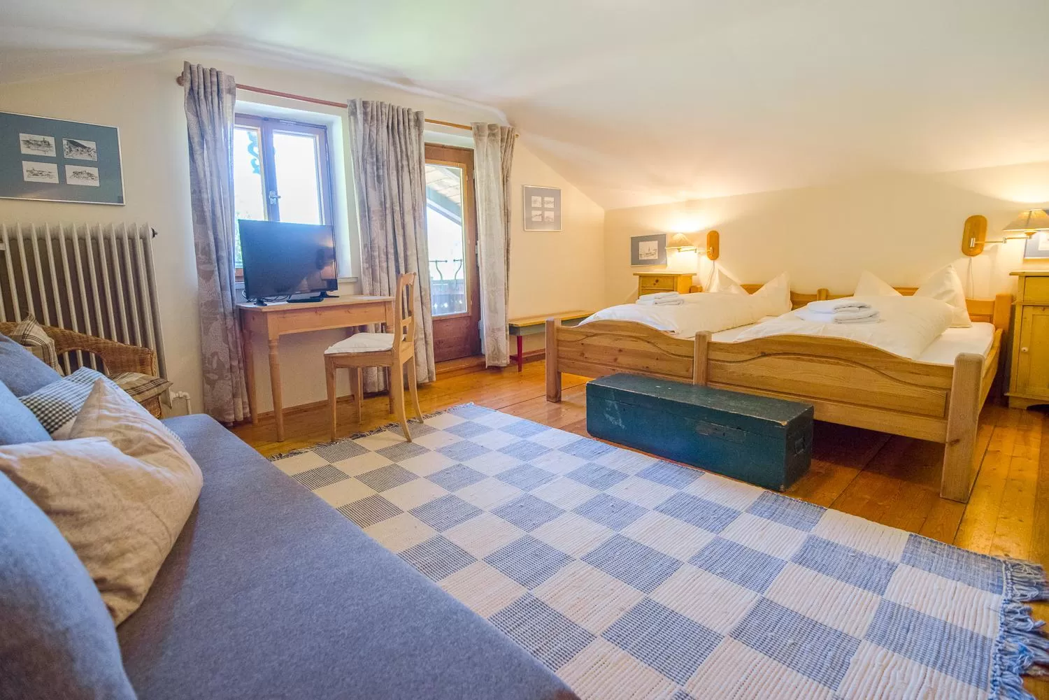 Decorative detail, Bed in Berggasthof Butzn Wirt