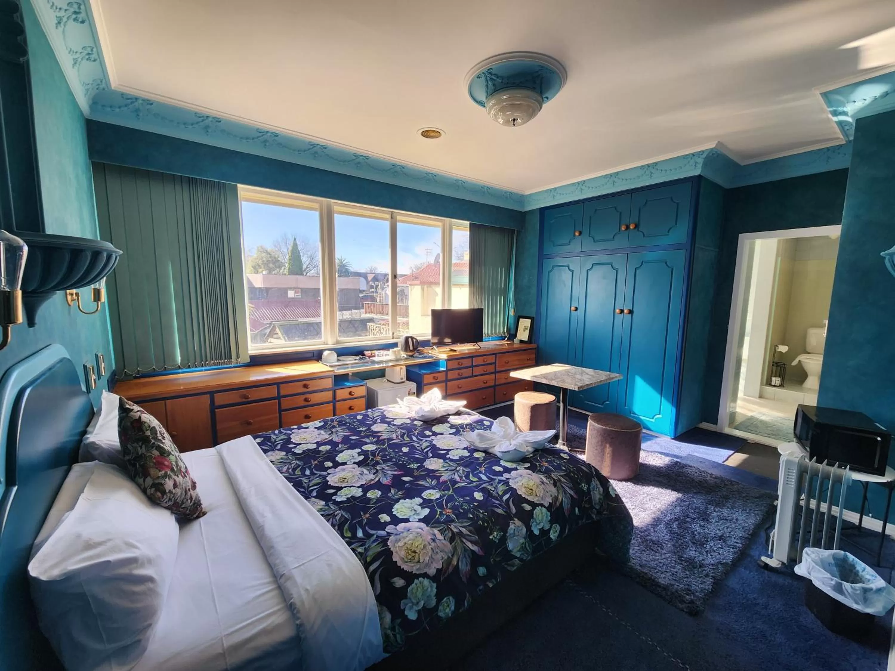 Deluxe Studio in Pure Motel