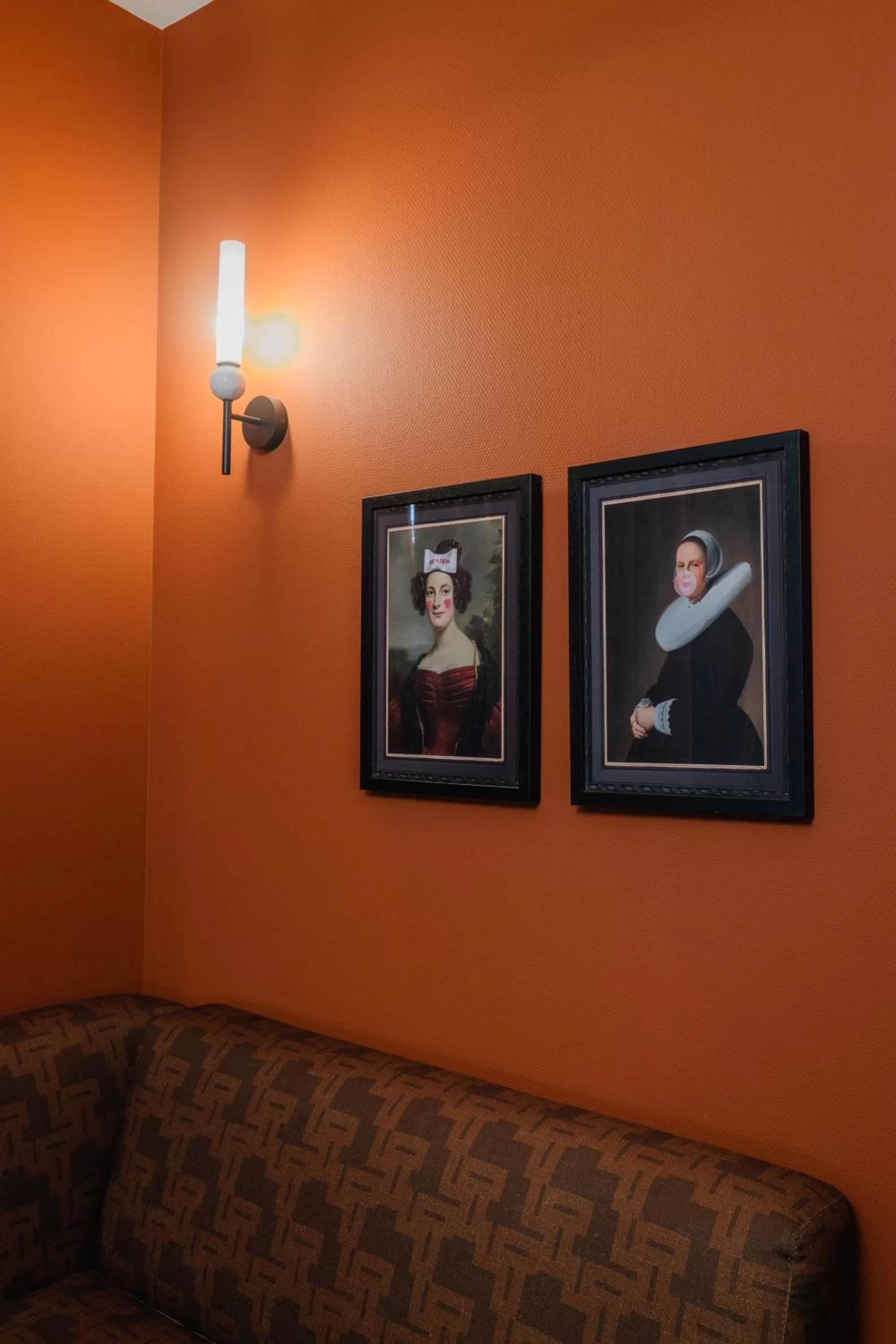 Decorative detail in Hotel St Joris I Kloeg Collection