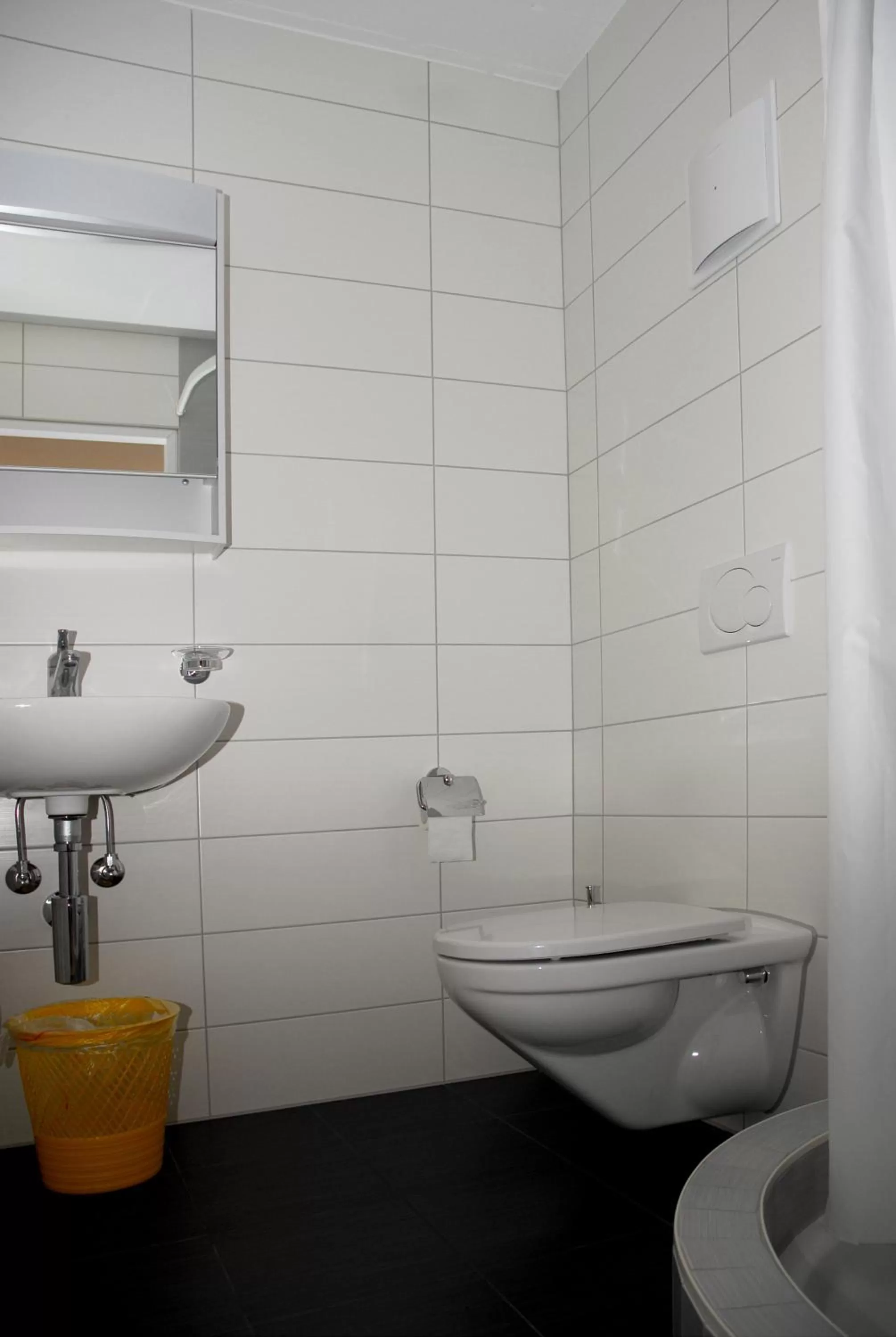 Bathroom in Hôtel Centre Saint-François