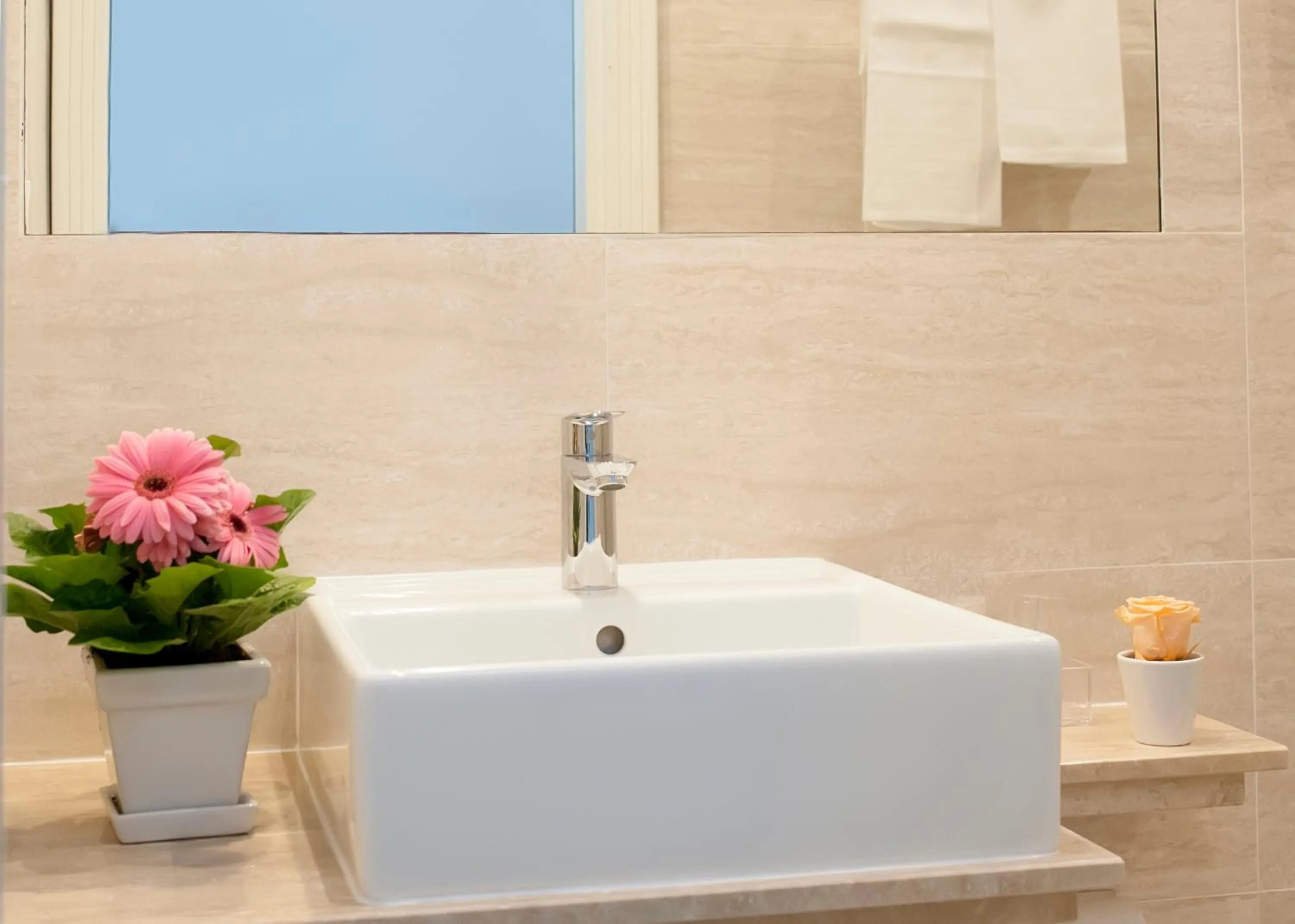 Bathroom in Hotel Touring