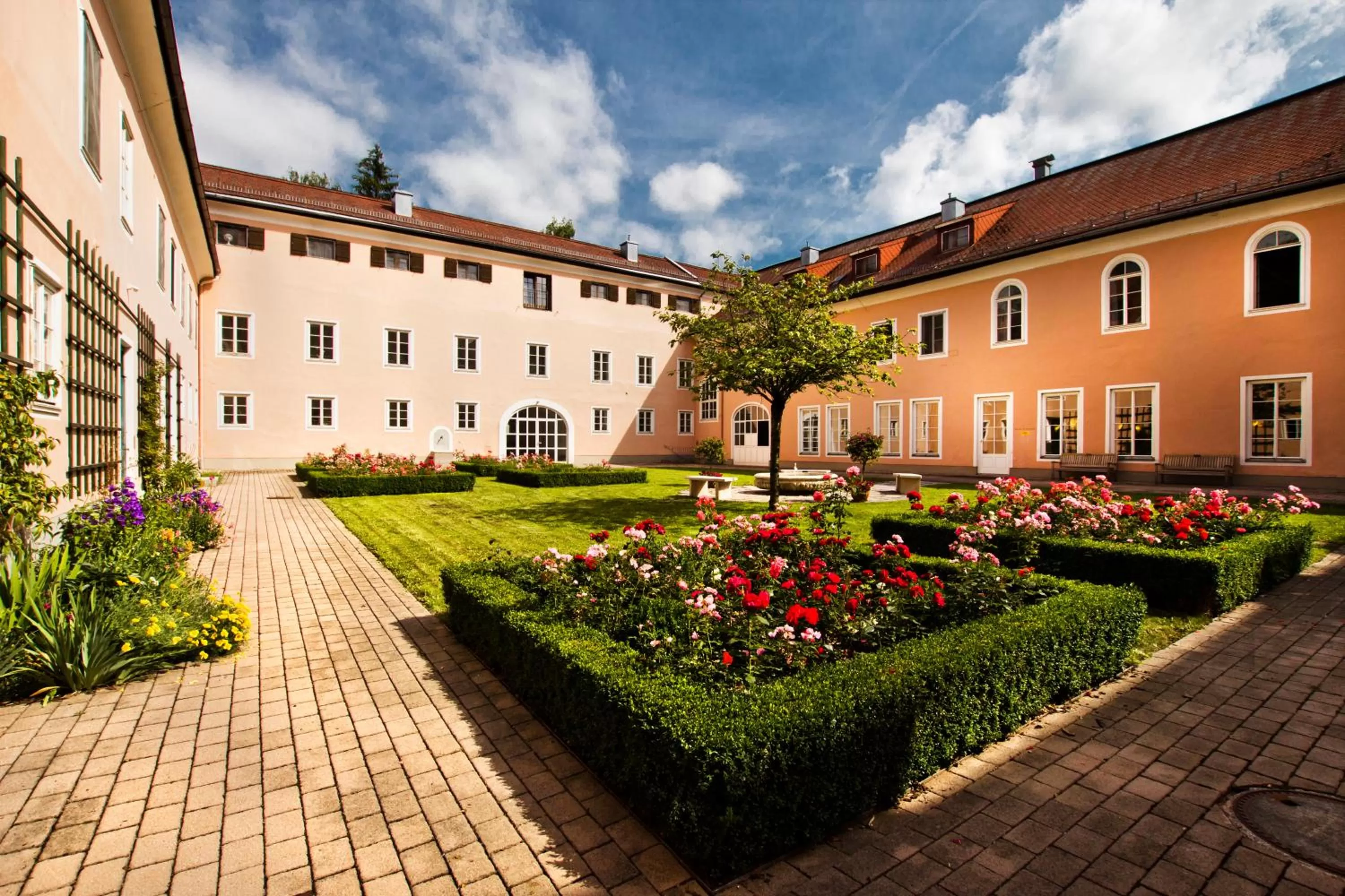 Property building in Hotel Schloss Leopoldskron