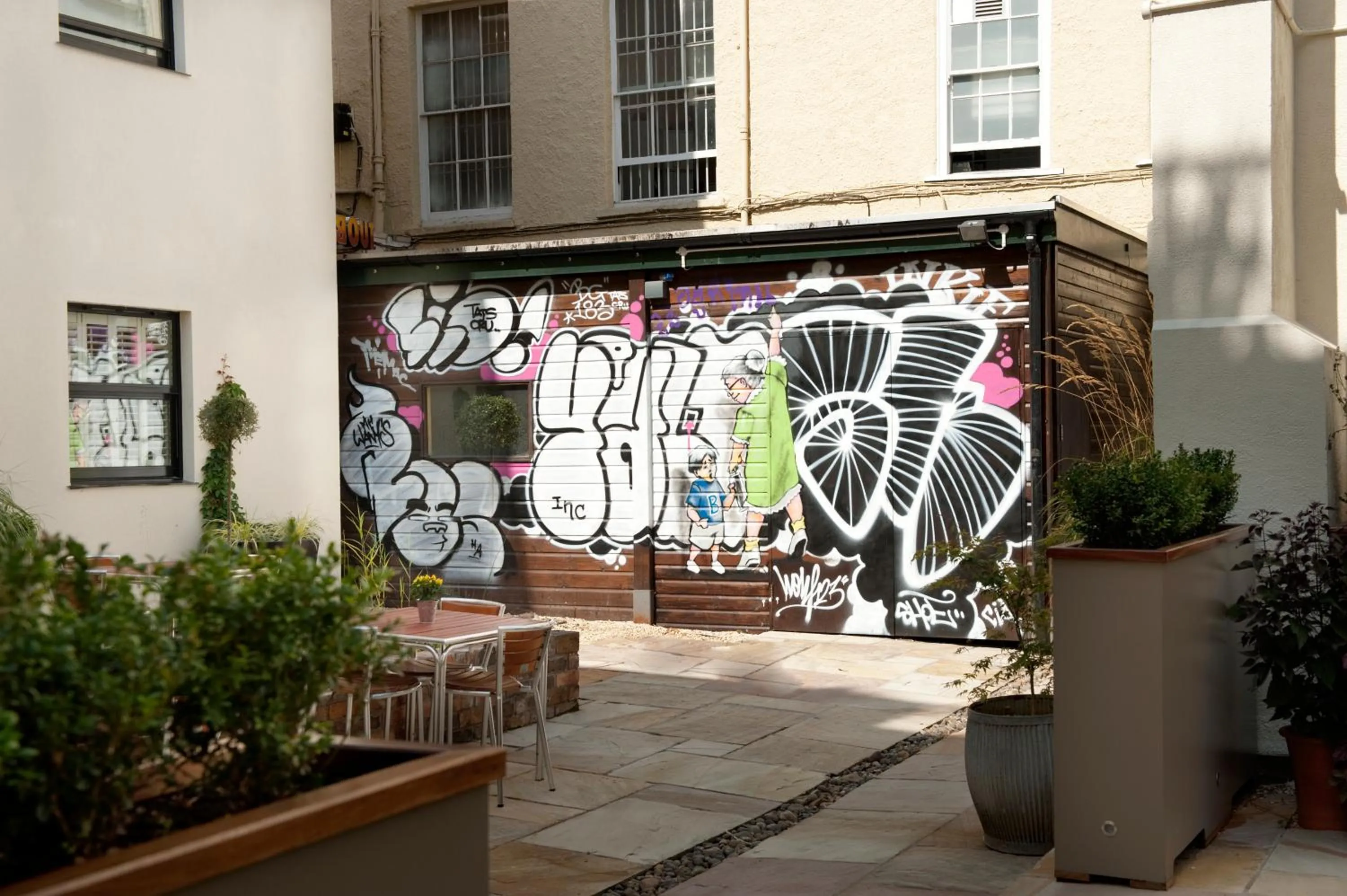 Facade/entrance in Brooks Guesthouse Bristol