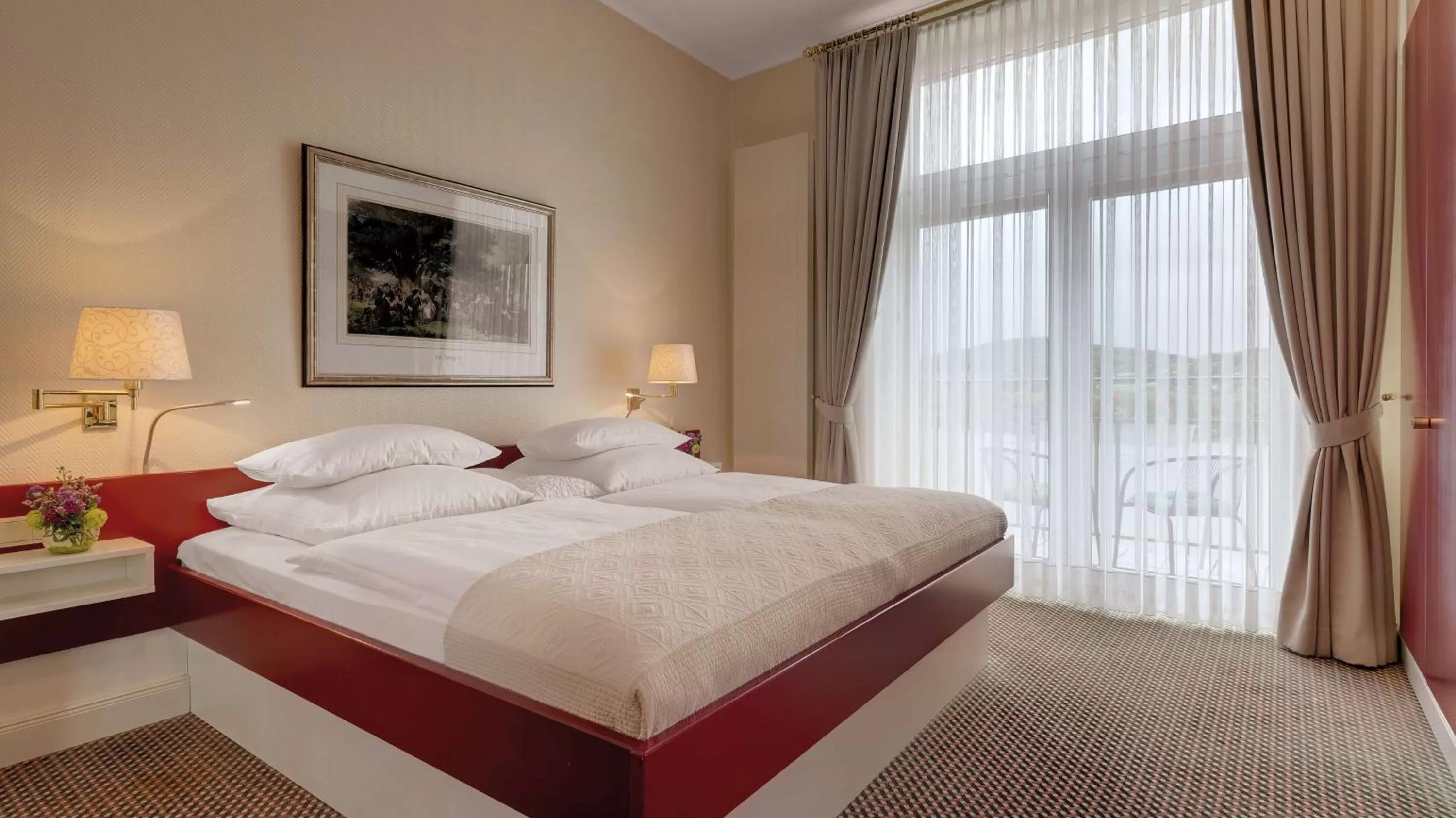 Photo of the whole room, Bed in Rheinhotel Dreesen