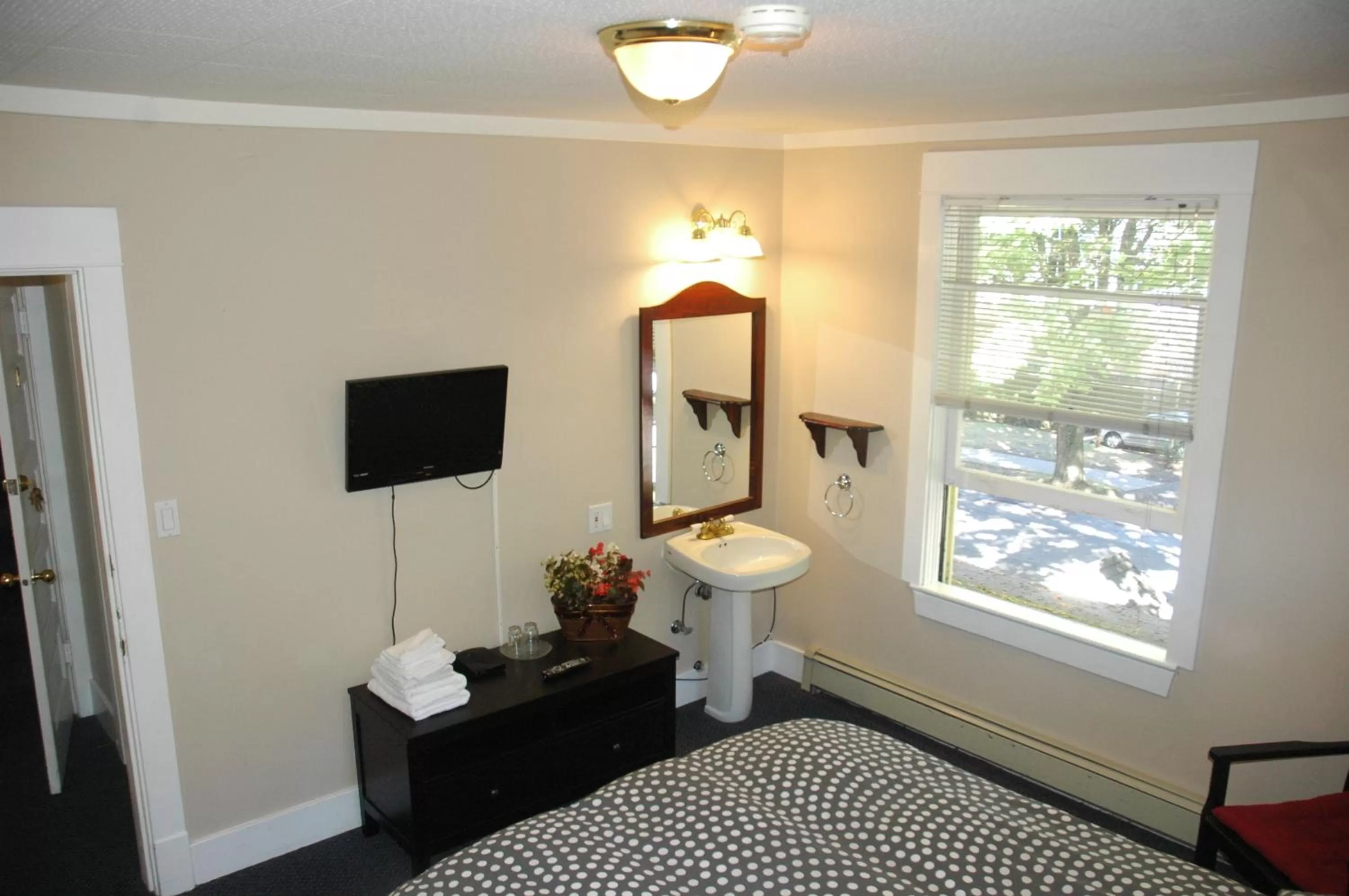 Bedroom, Bed in Douglas Guest House