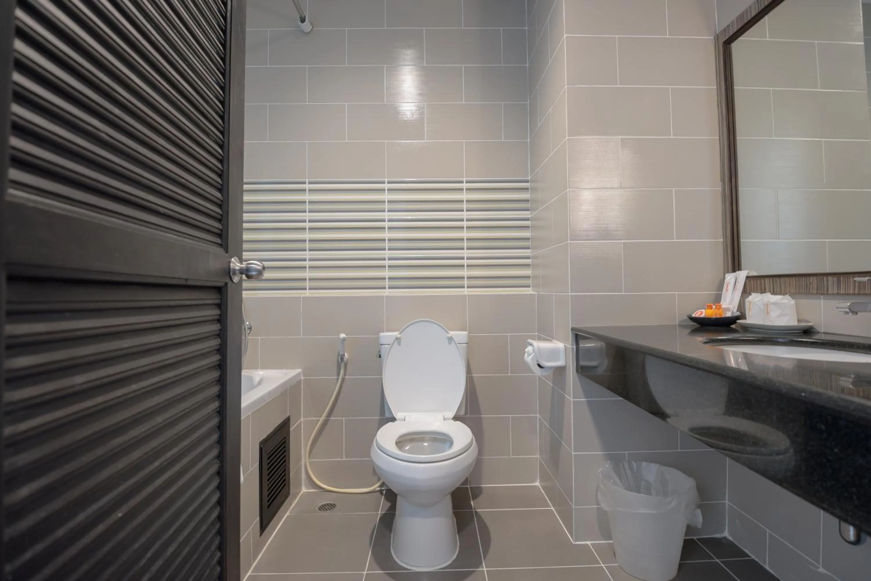 Bathroom in Hotel J Residence Pattaya