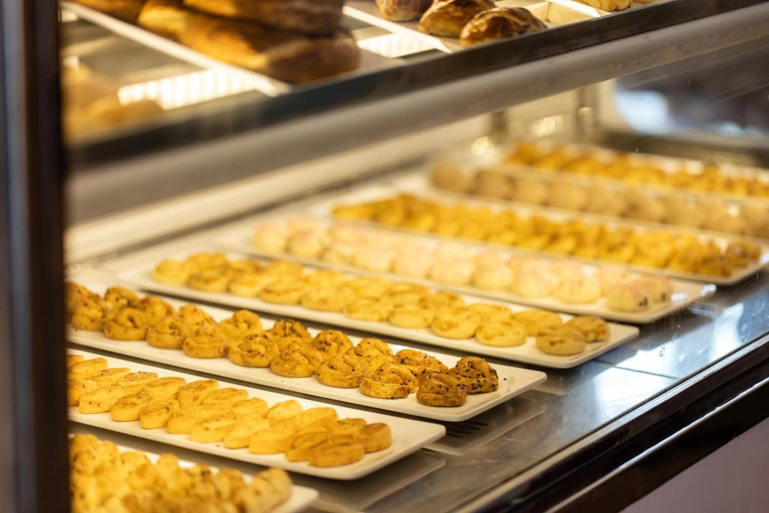 Food and drinks in La Blanche Resort & Spa