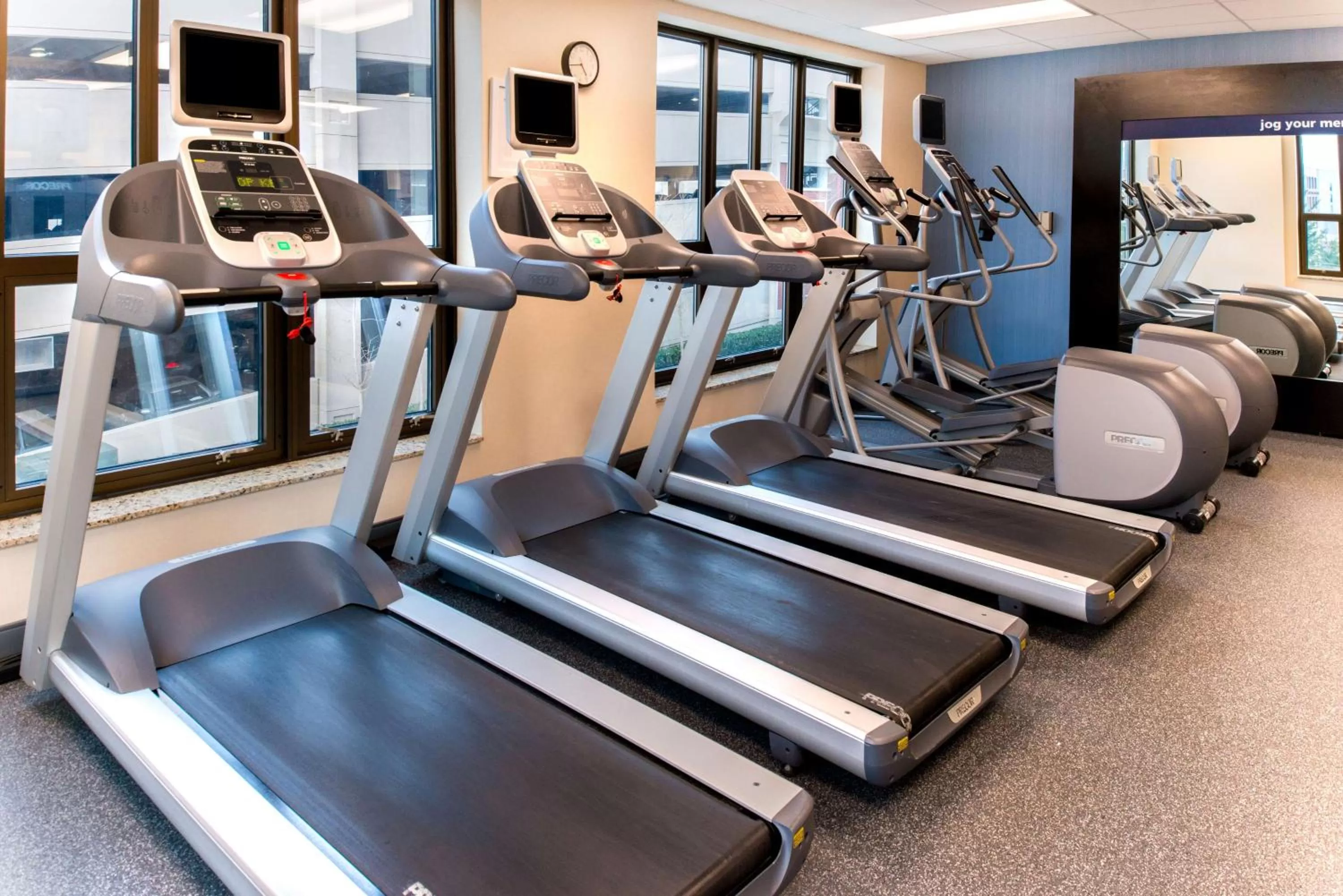 Fitness centre/facilities in Hampton Inn & Suites National Harbor/Alexandria Area