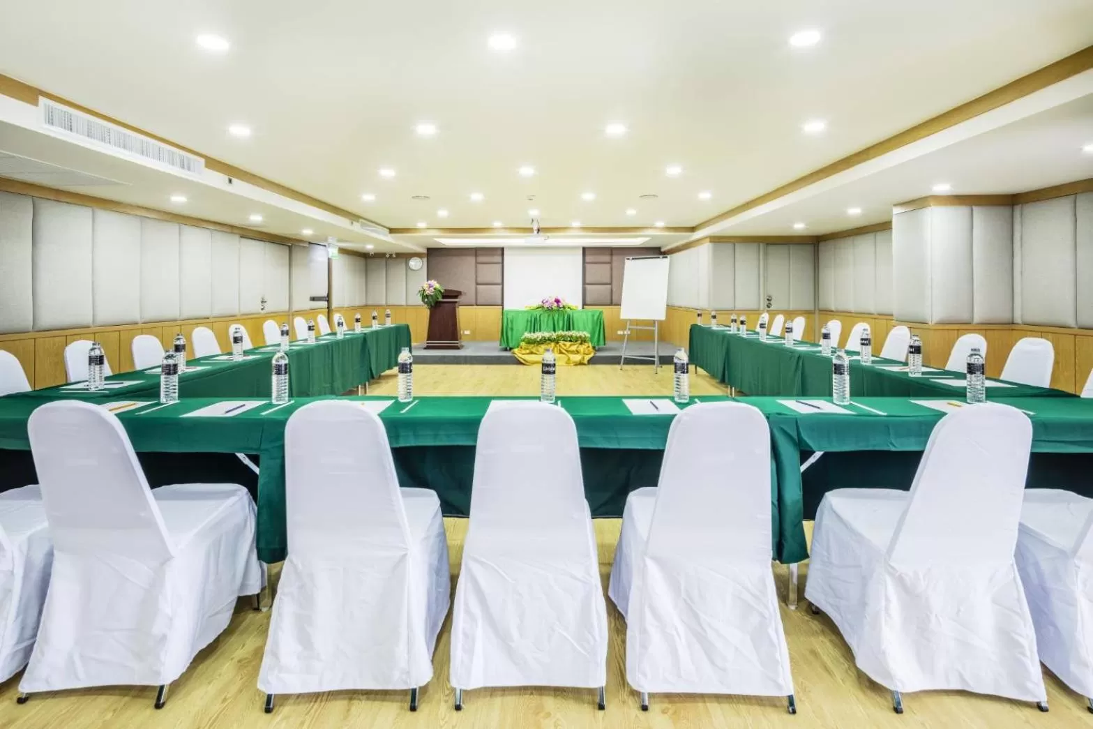 Banquet/Function facilities in Livotel Hotel Hua Mak Bangkok