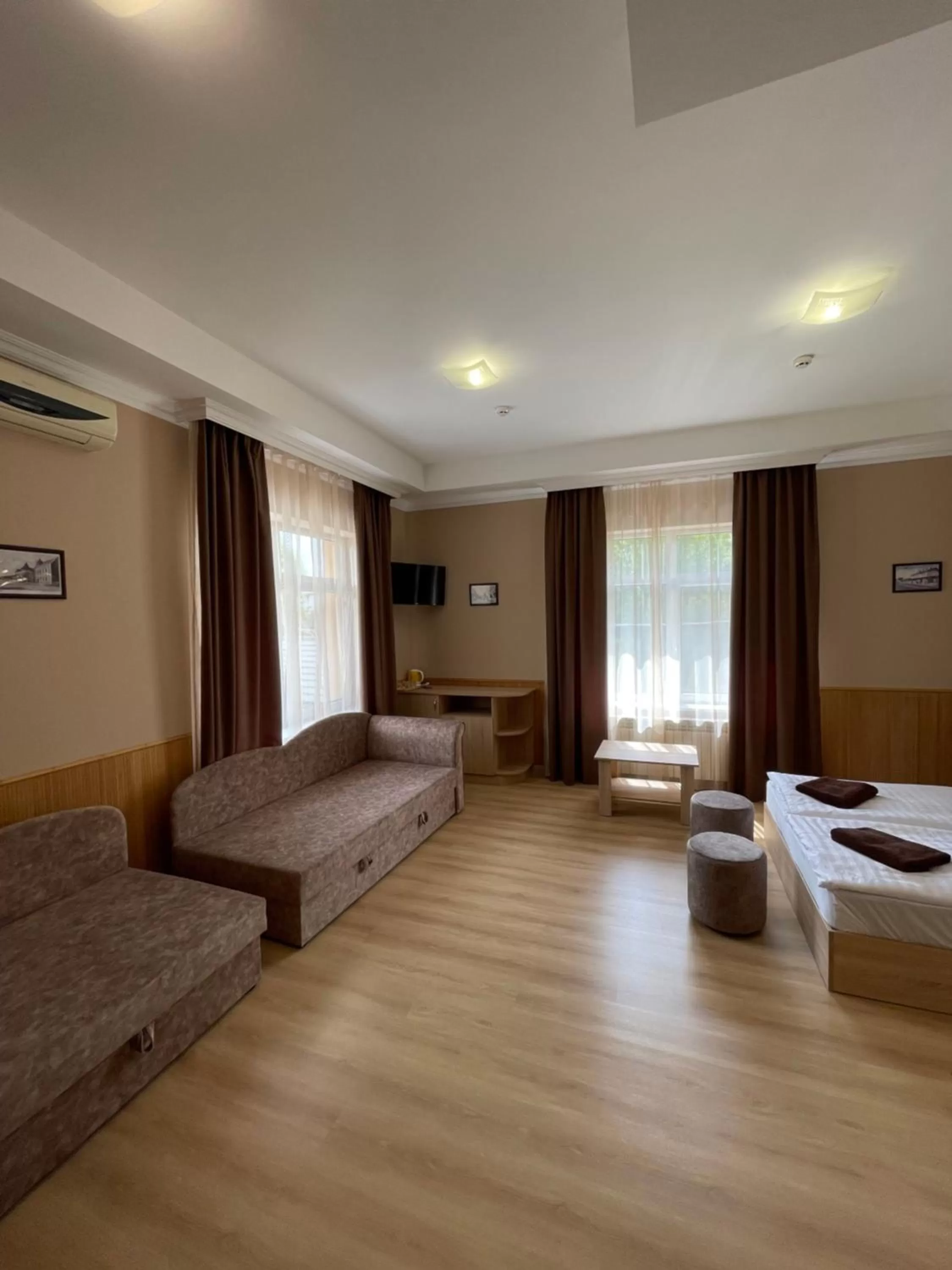 Photo of the whole room, Bed in Praktik Hotel & Restaurant