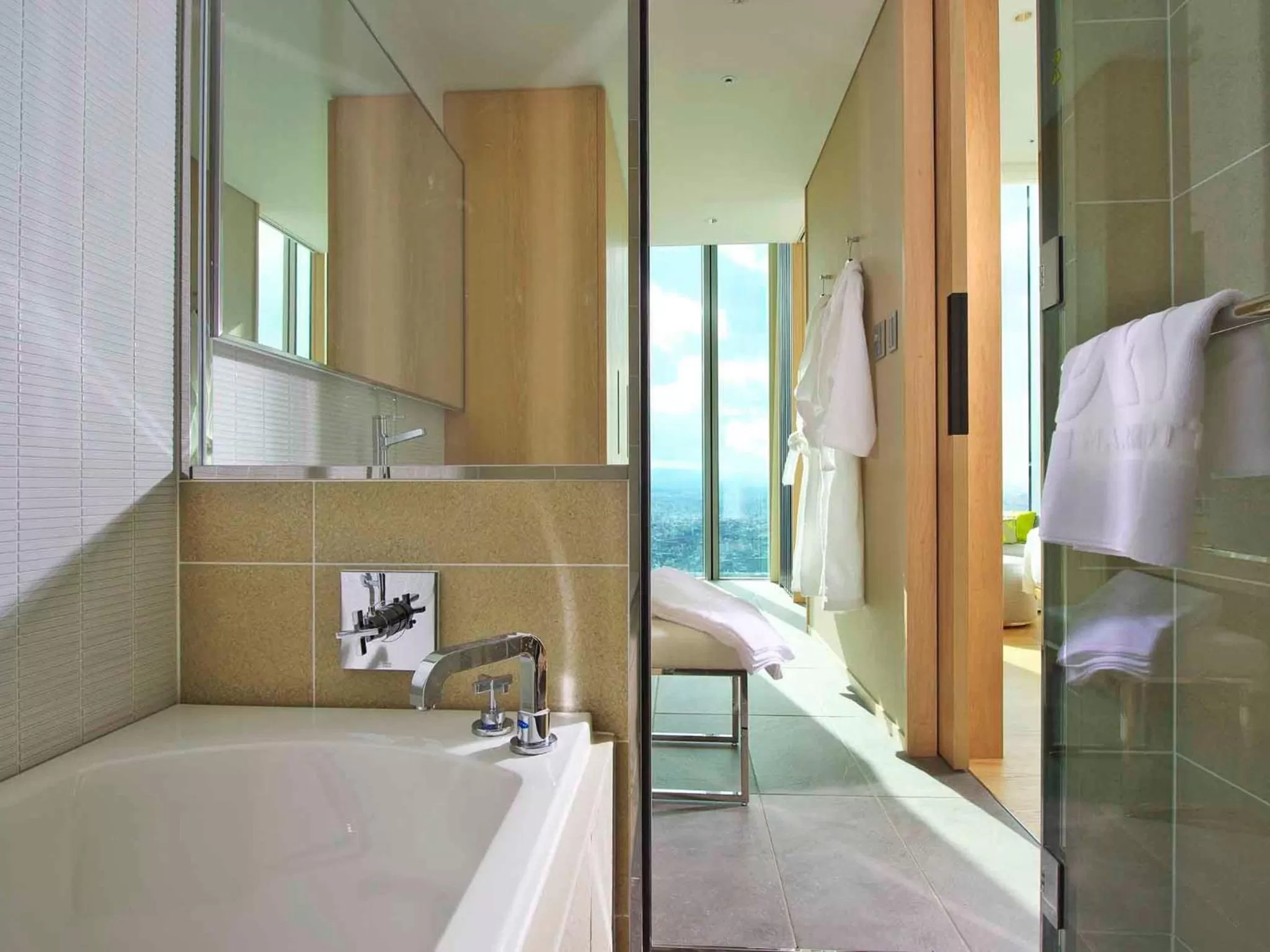 Bathroom, Bed in Osaka Marriott Miyako Hotel