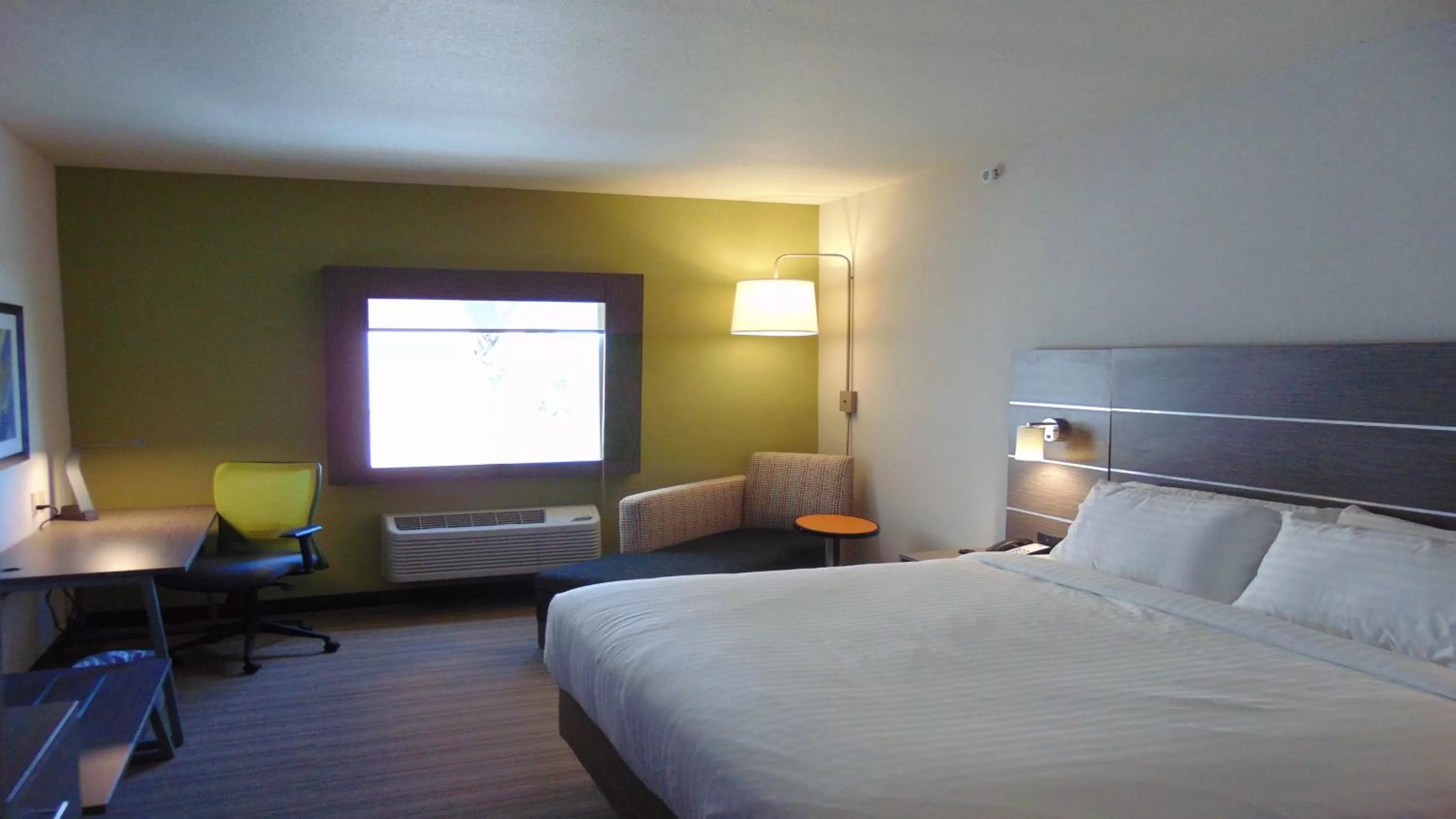King Room - Hearing Accessible in Holiday Inn Express & Suites Boynton Beach East, an IHG Hotel