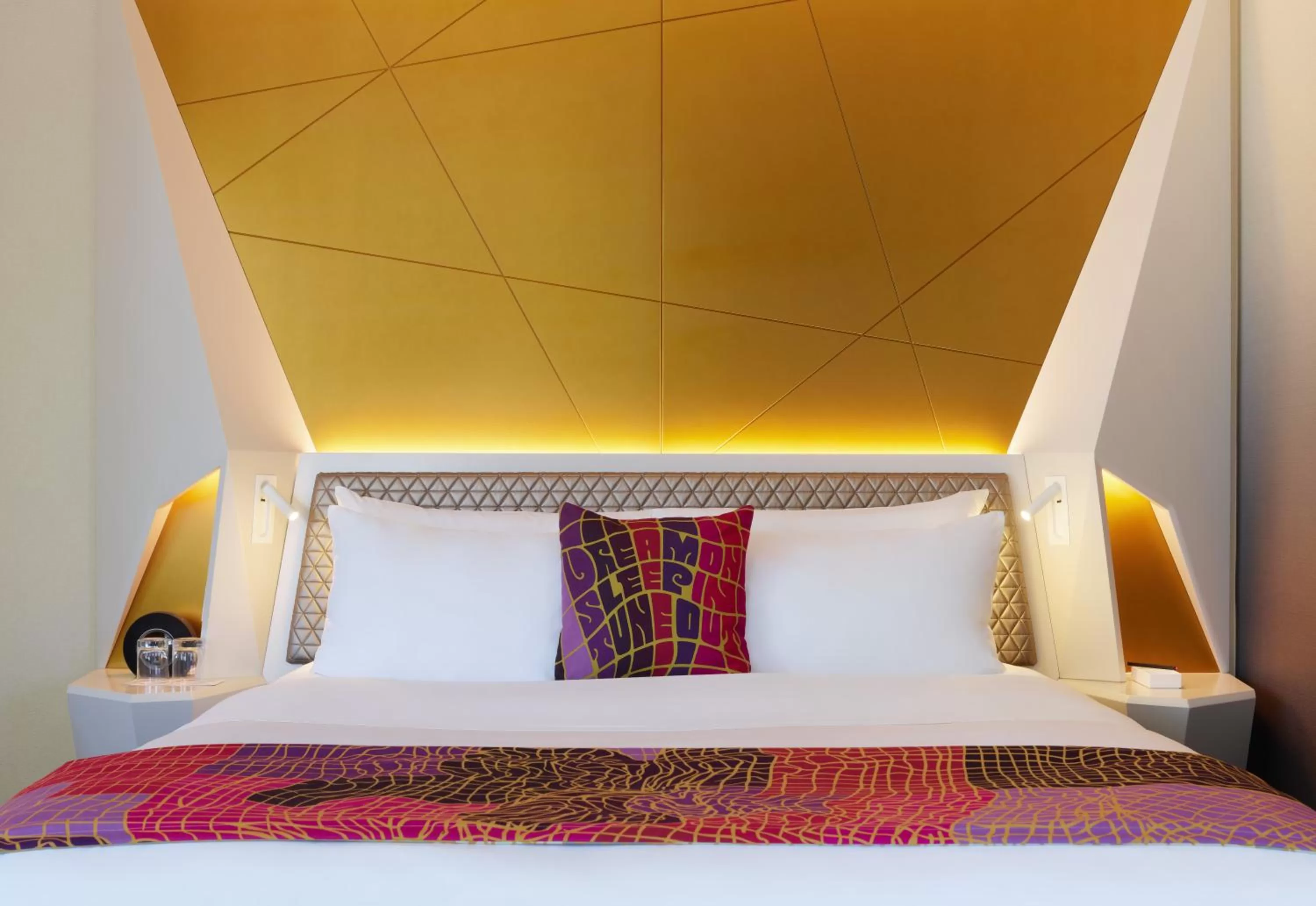 Bed in W San Francisco