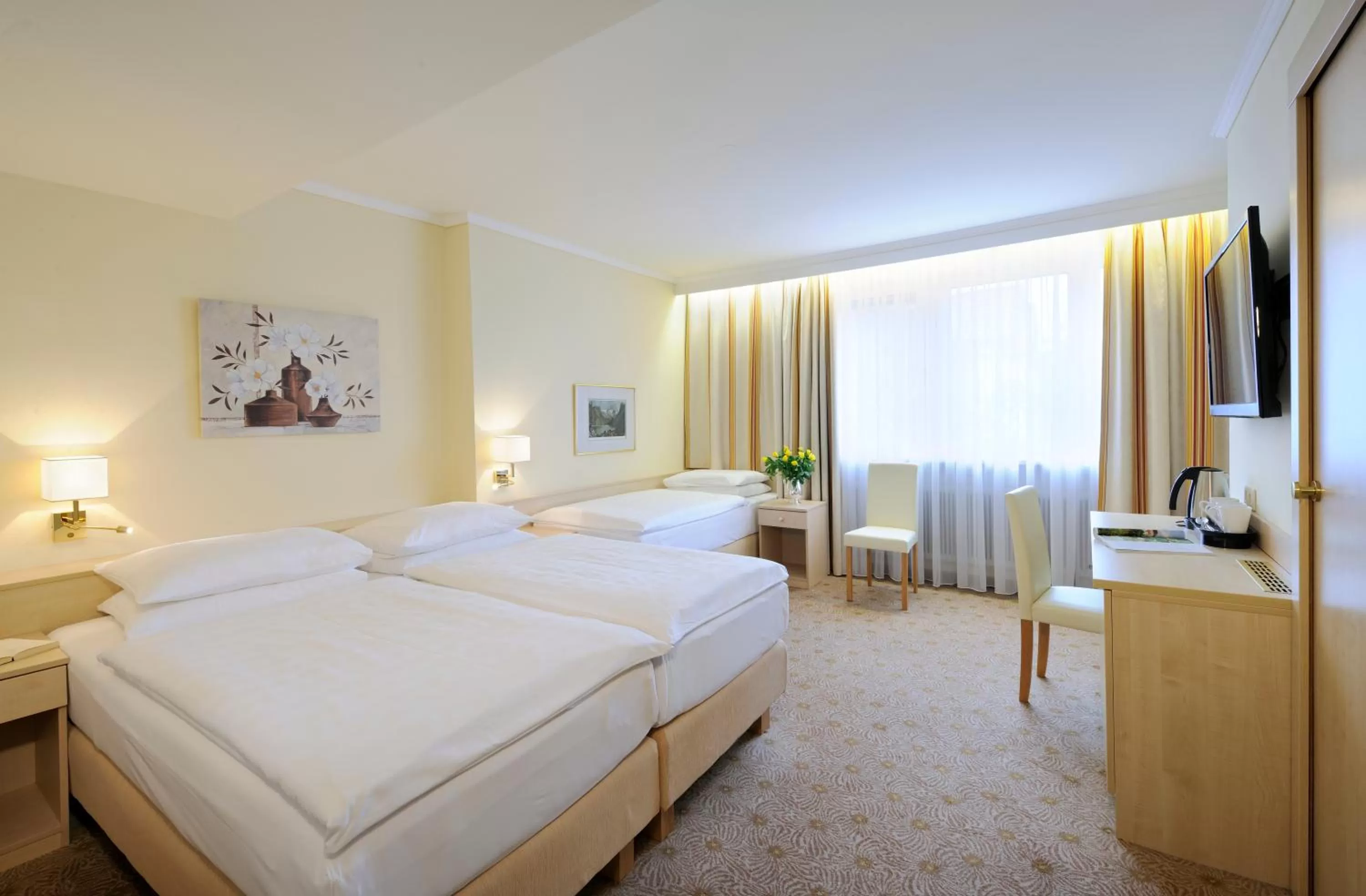 Day, Bed in Hotel Scherer