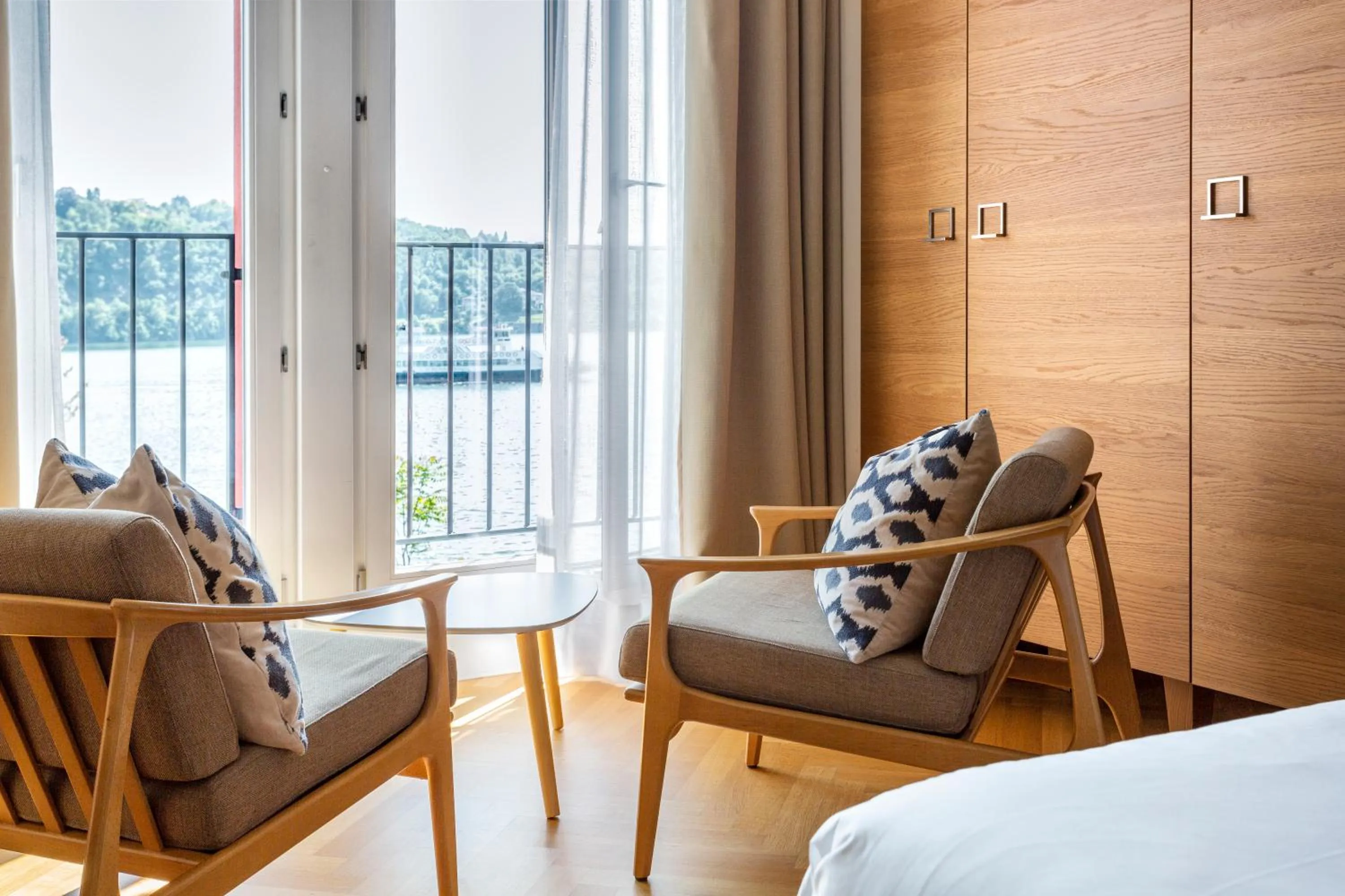 Seating area, Bed in Hotel de Charme Laveno - Luxury all Inclusive