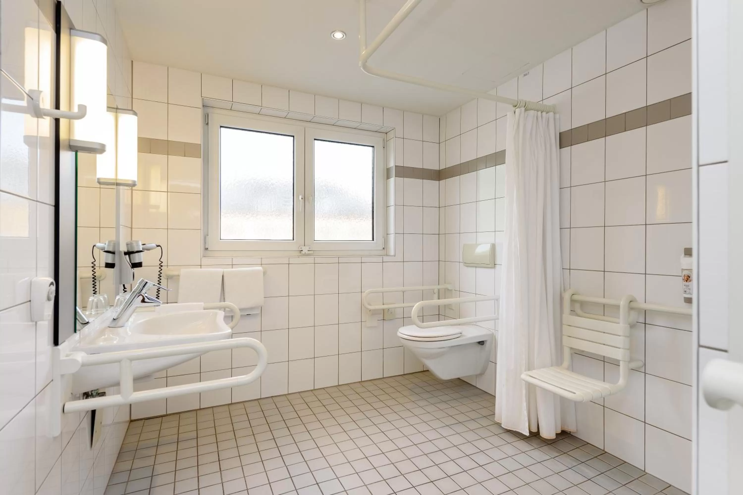 Bathroom in ibis Hotel Würzburg City