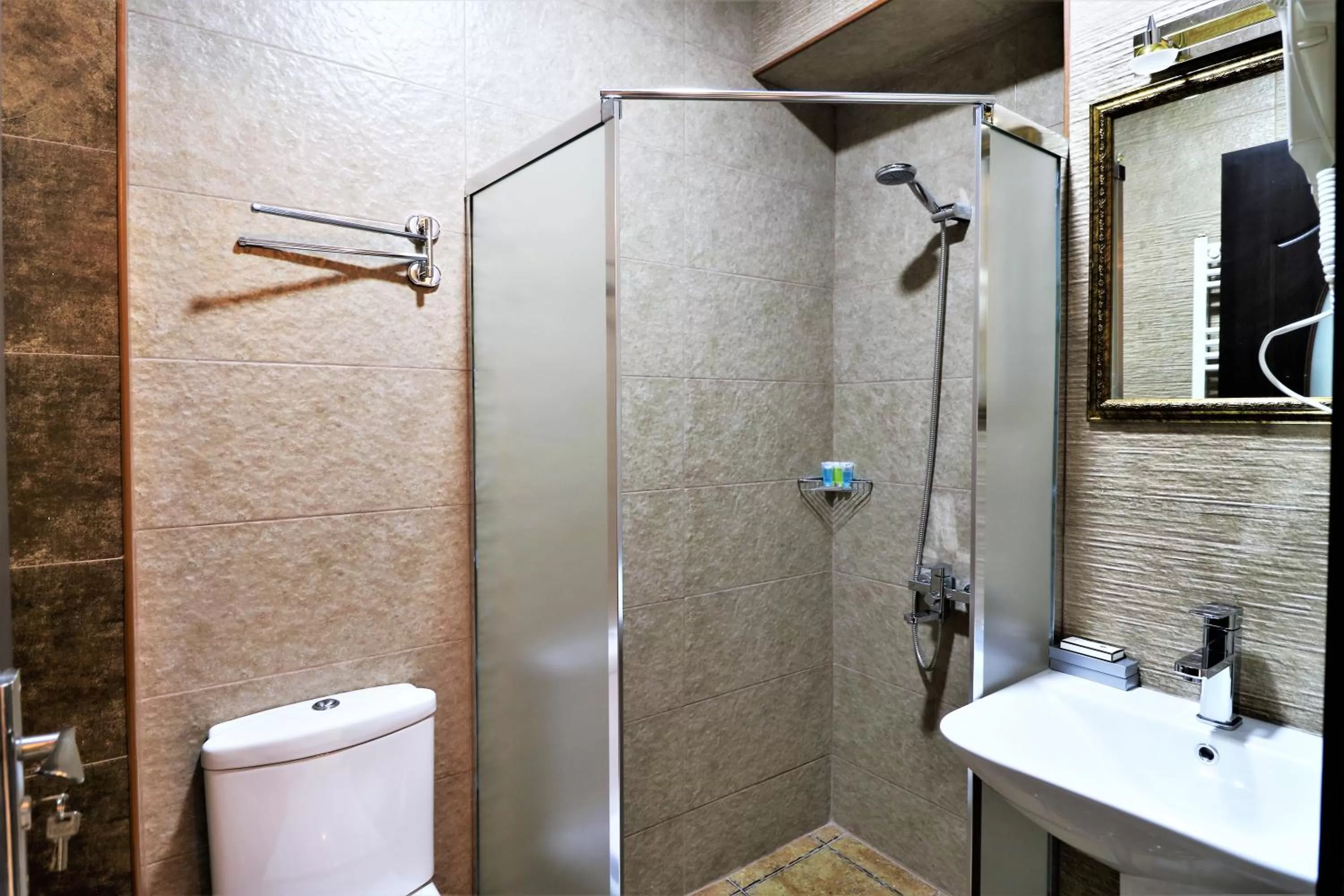 Bathroom in Hotel Liberty Theatre