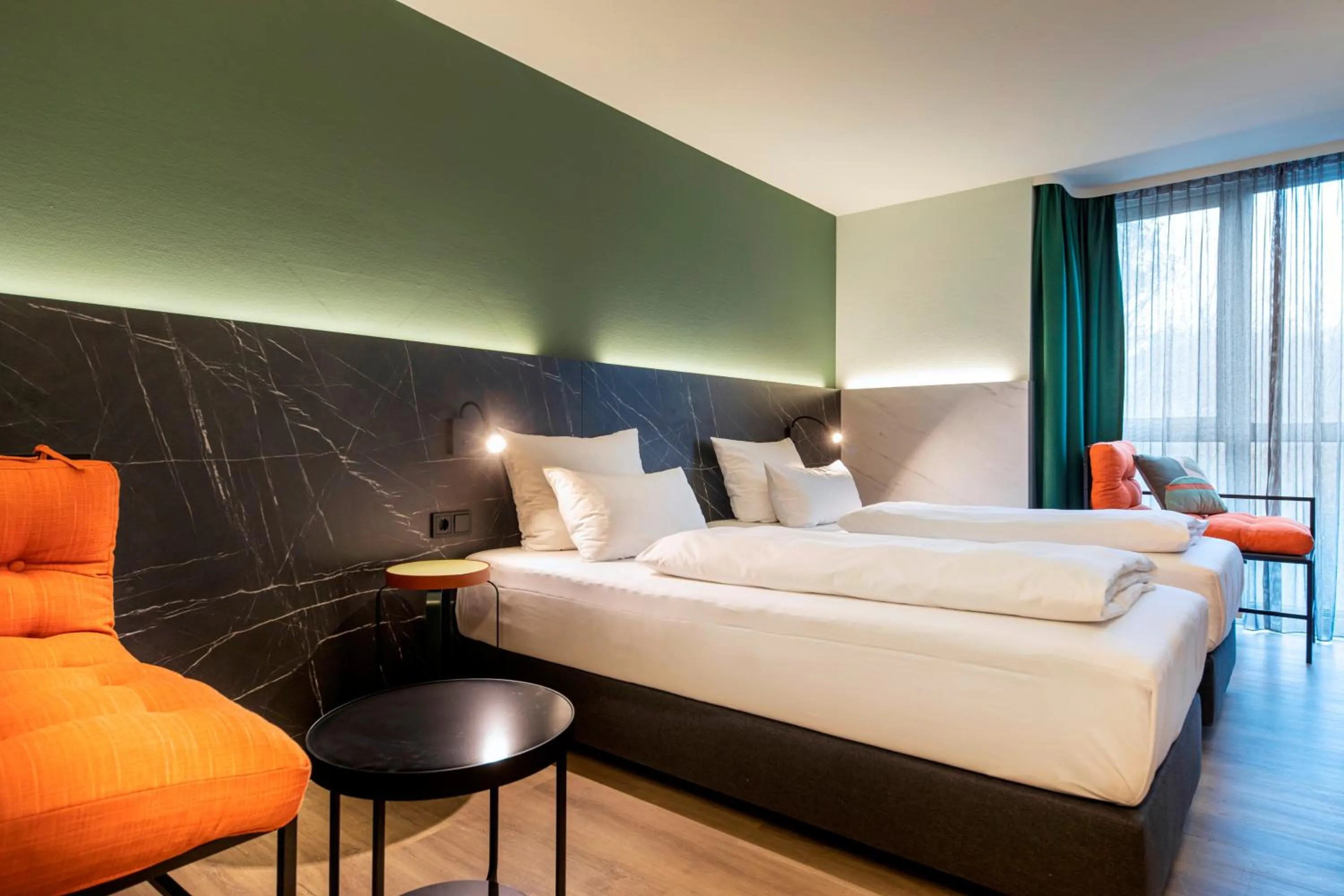 Photo of the whole room, Bed in ACHAT Hotel Stuttgart Airport Messe