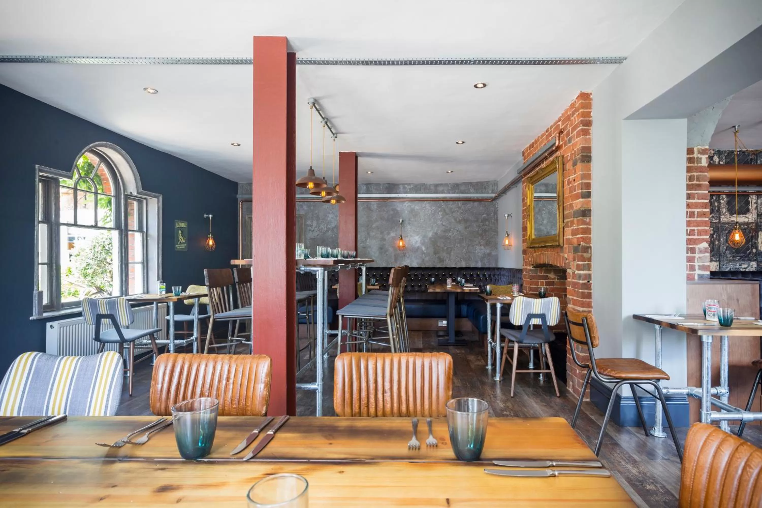 Restaurant/places to eat in The Queen's Inn