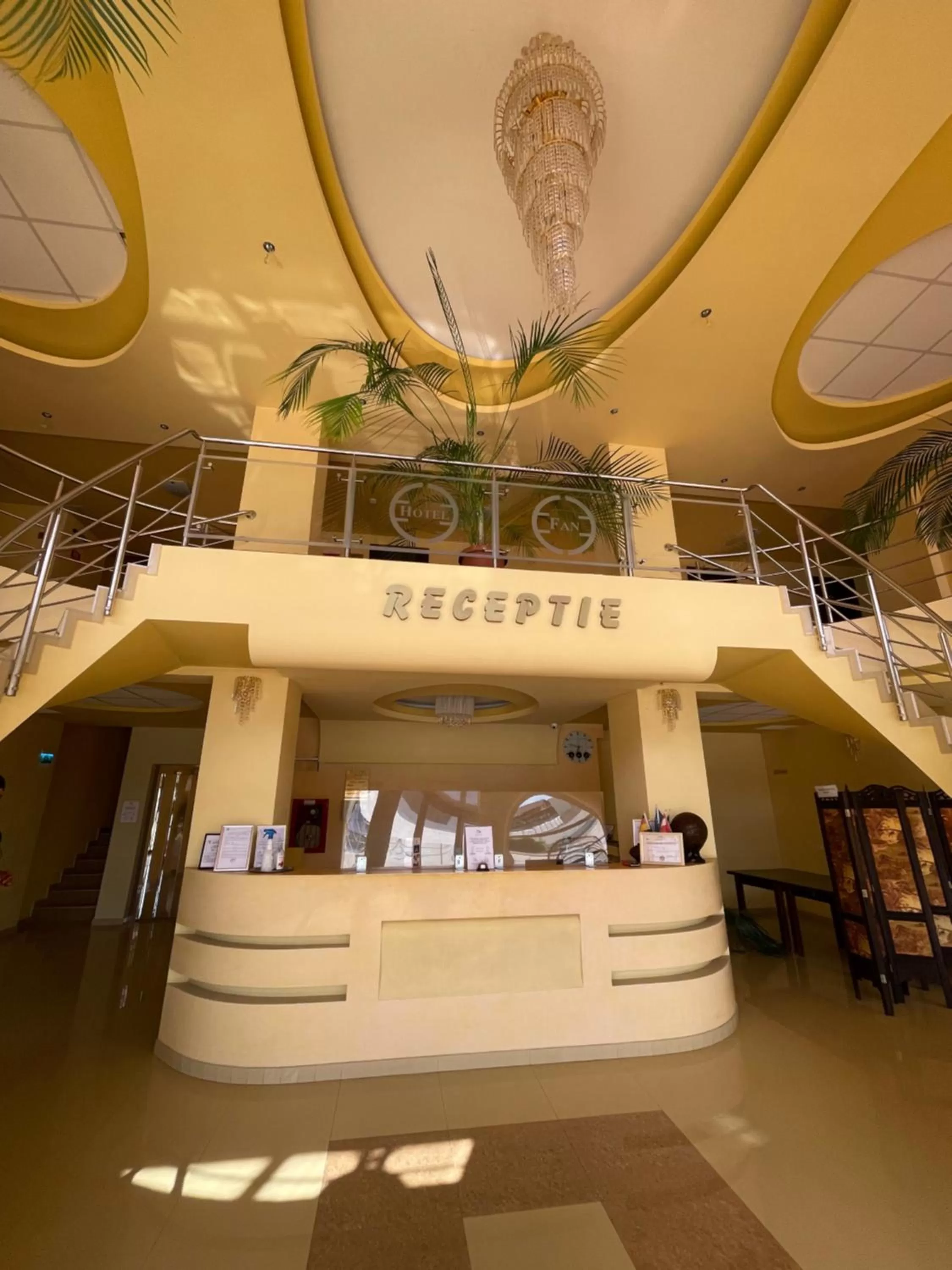 Facade/entrance in Hotel FAN Sebes