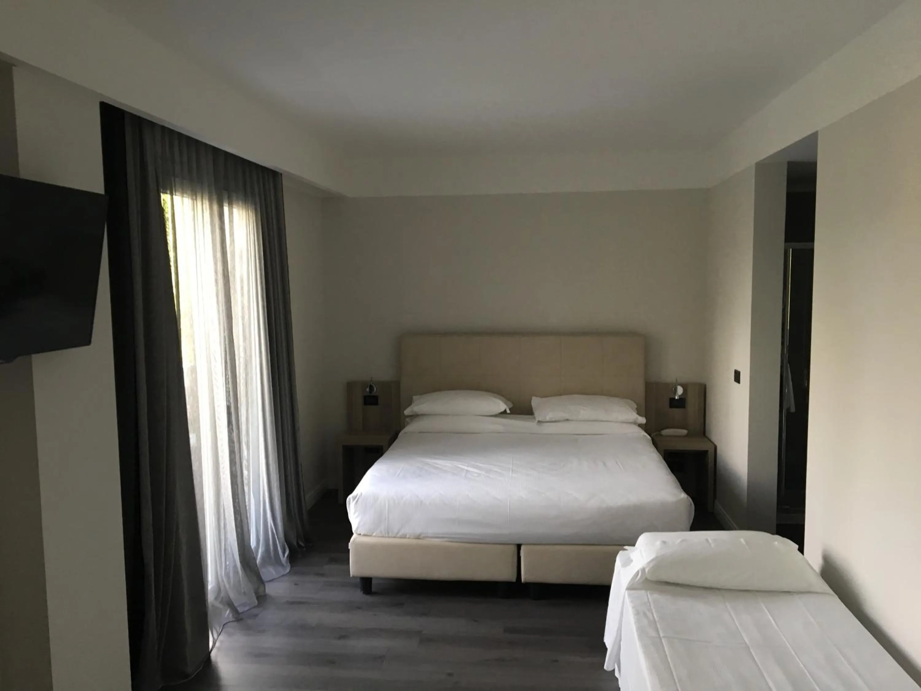 Photo of the whole room, Bed in Hotel Garden Experience