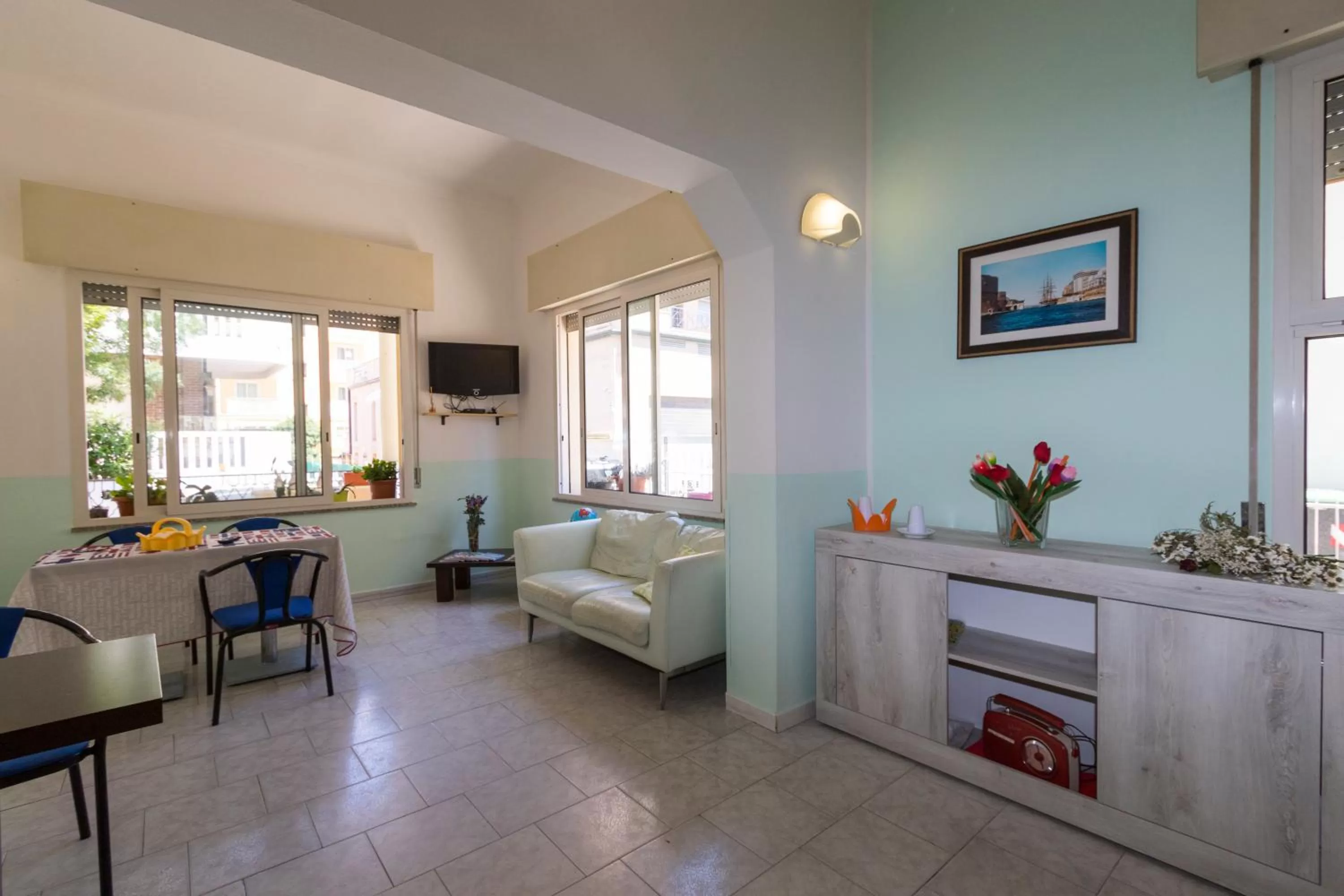 Living room, Bed in Hotel Giannella