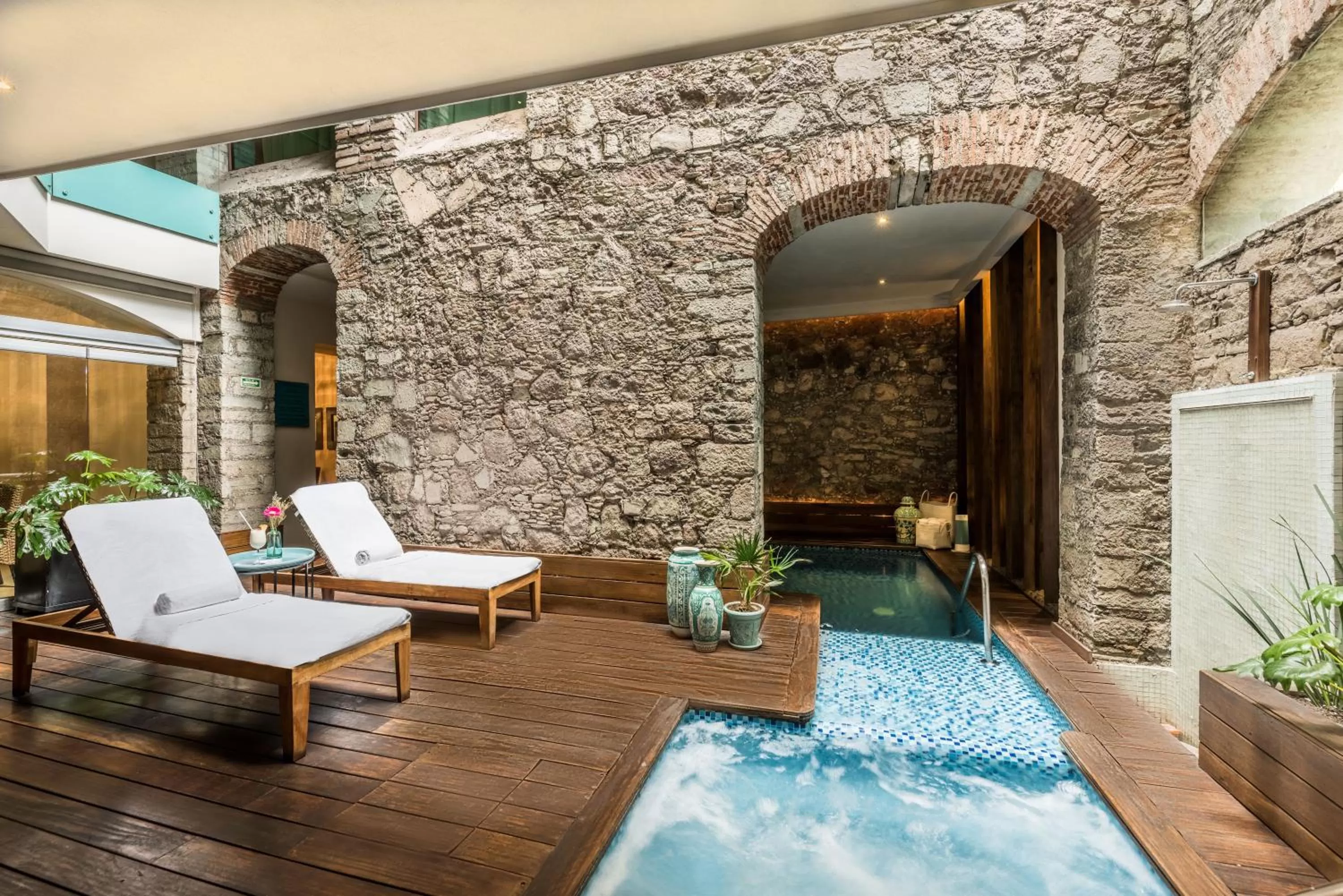 Swimming pool in Edelmira Hotel Boutique