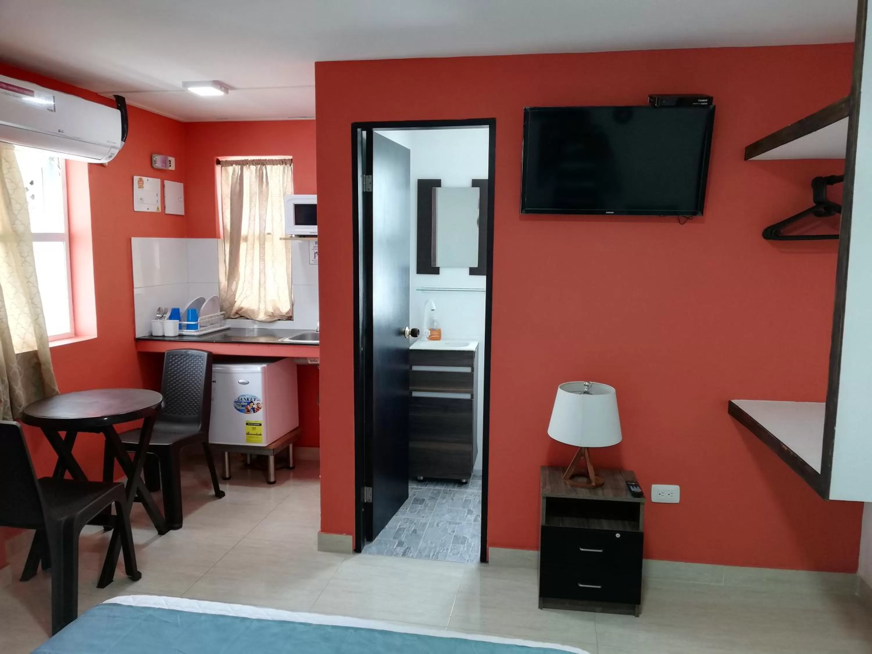 TV/Entertainment Center in Posada Smith Town