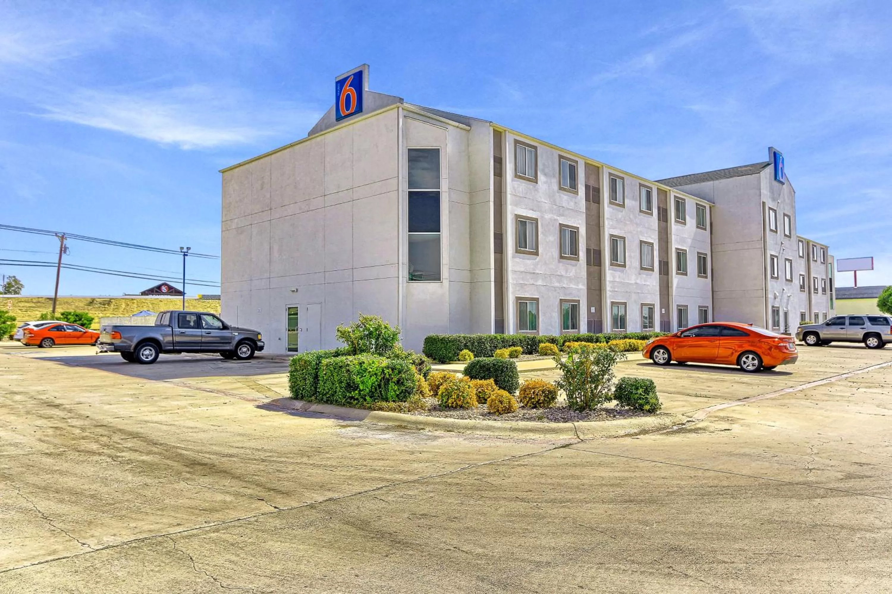 Property building in Motel 6-Killeen, TX