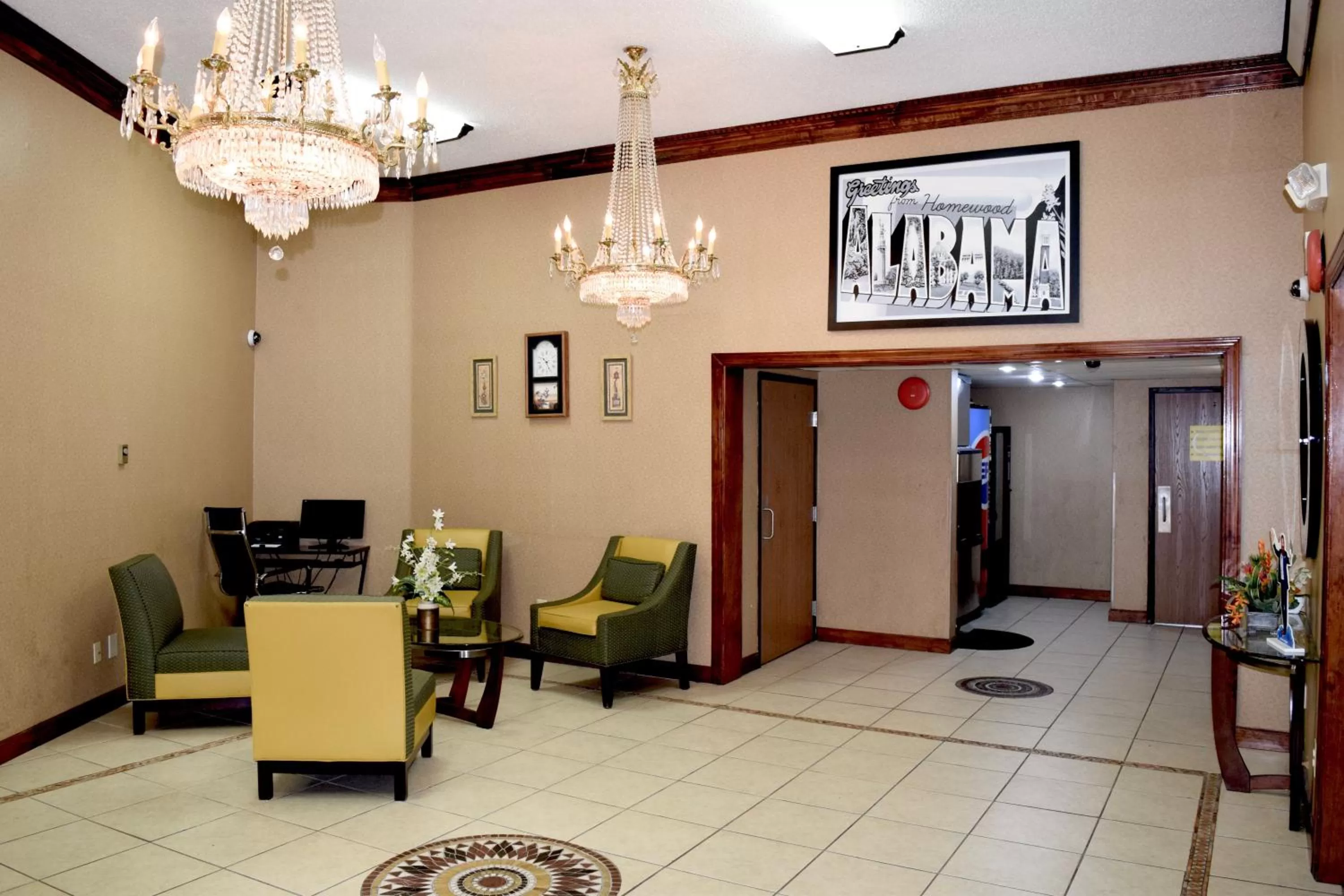 Seating area in Super 8 by Wyndham Homewood Birmingham Area