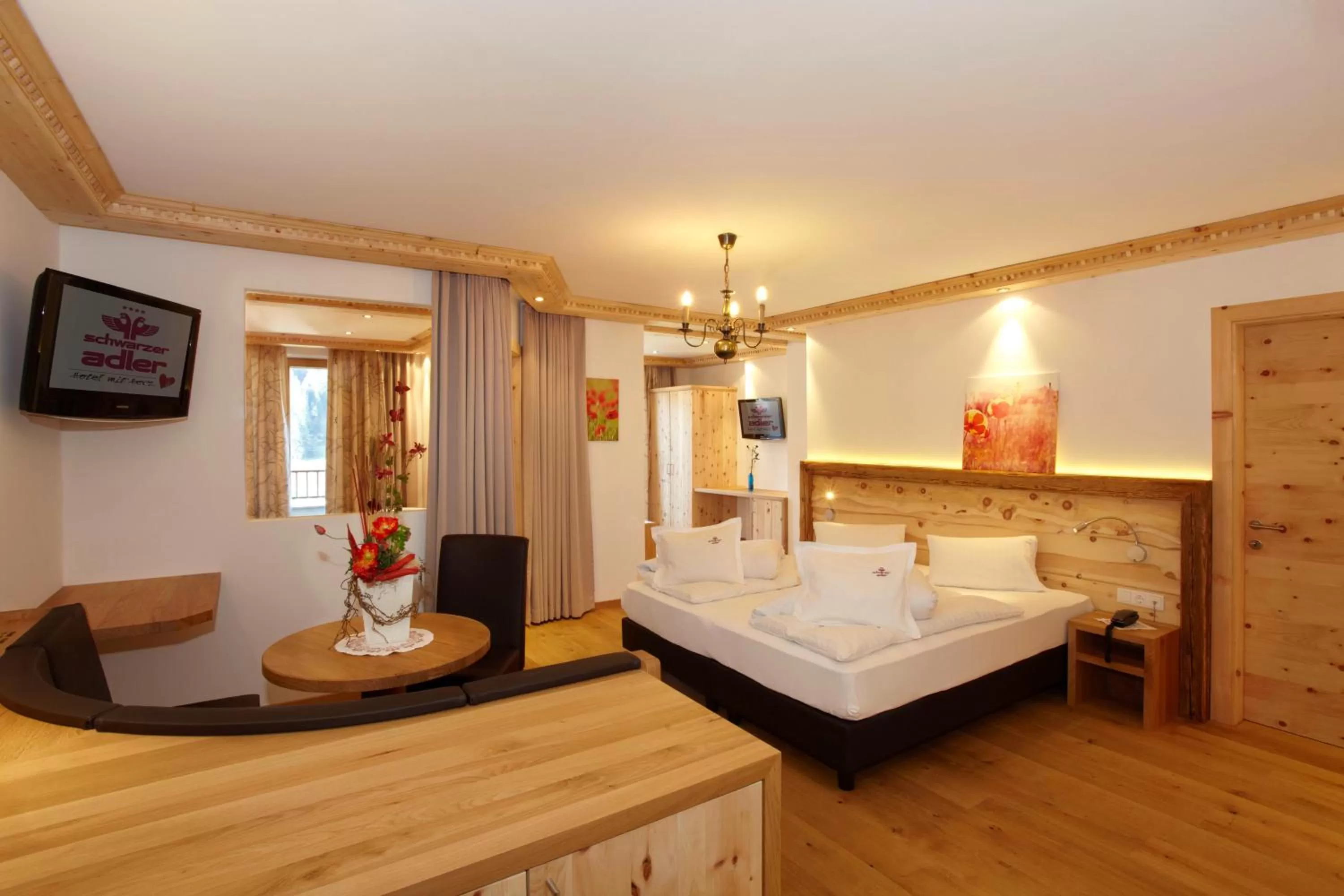 Photo of the whole room, Bed in Hotel Schwarzer Adler