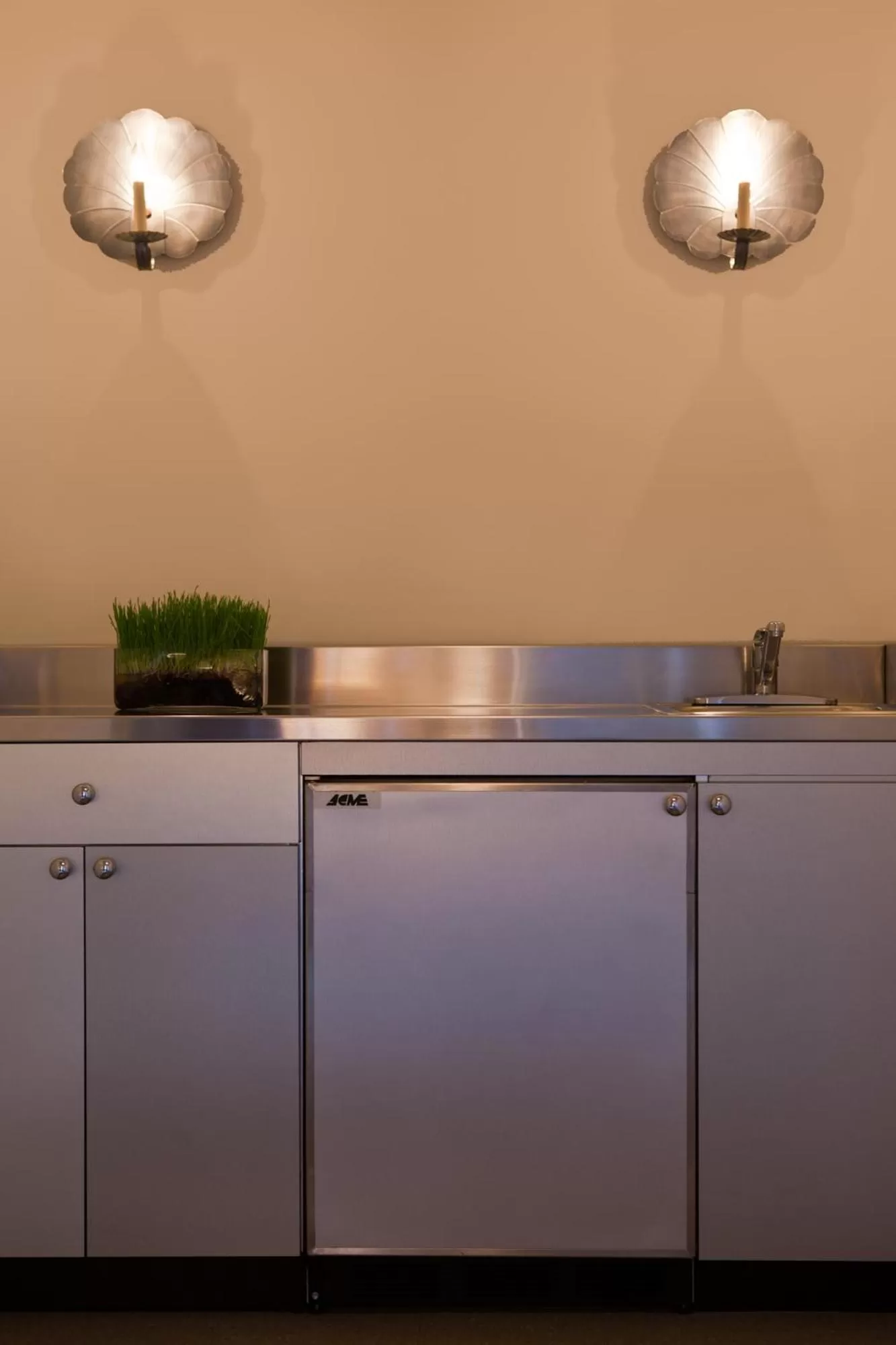 Kitchen or kitchenette in Hotel Lombardy