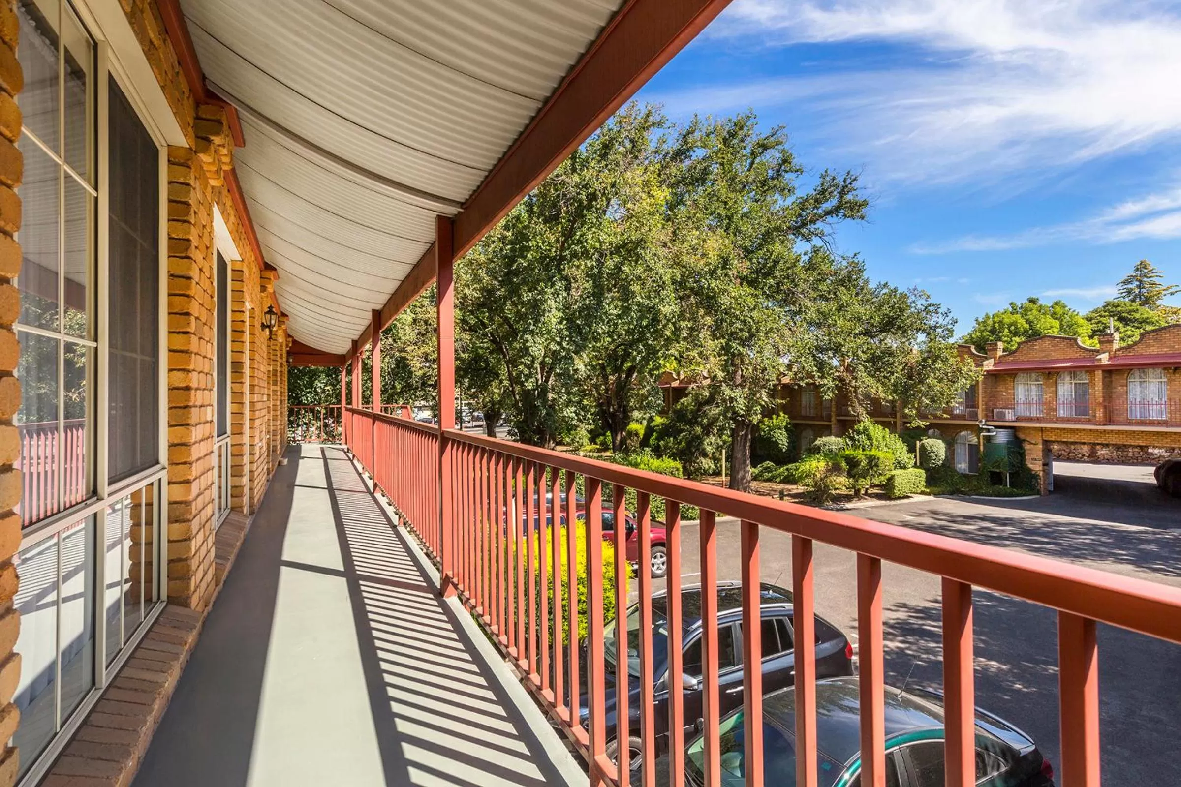 Area and facilities in Cathedral Motor Inn