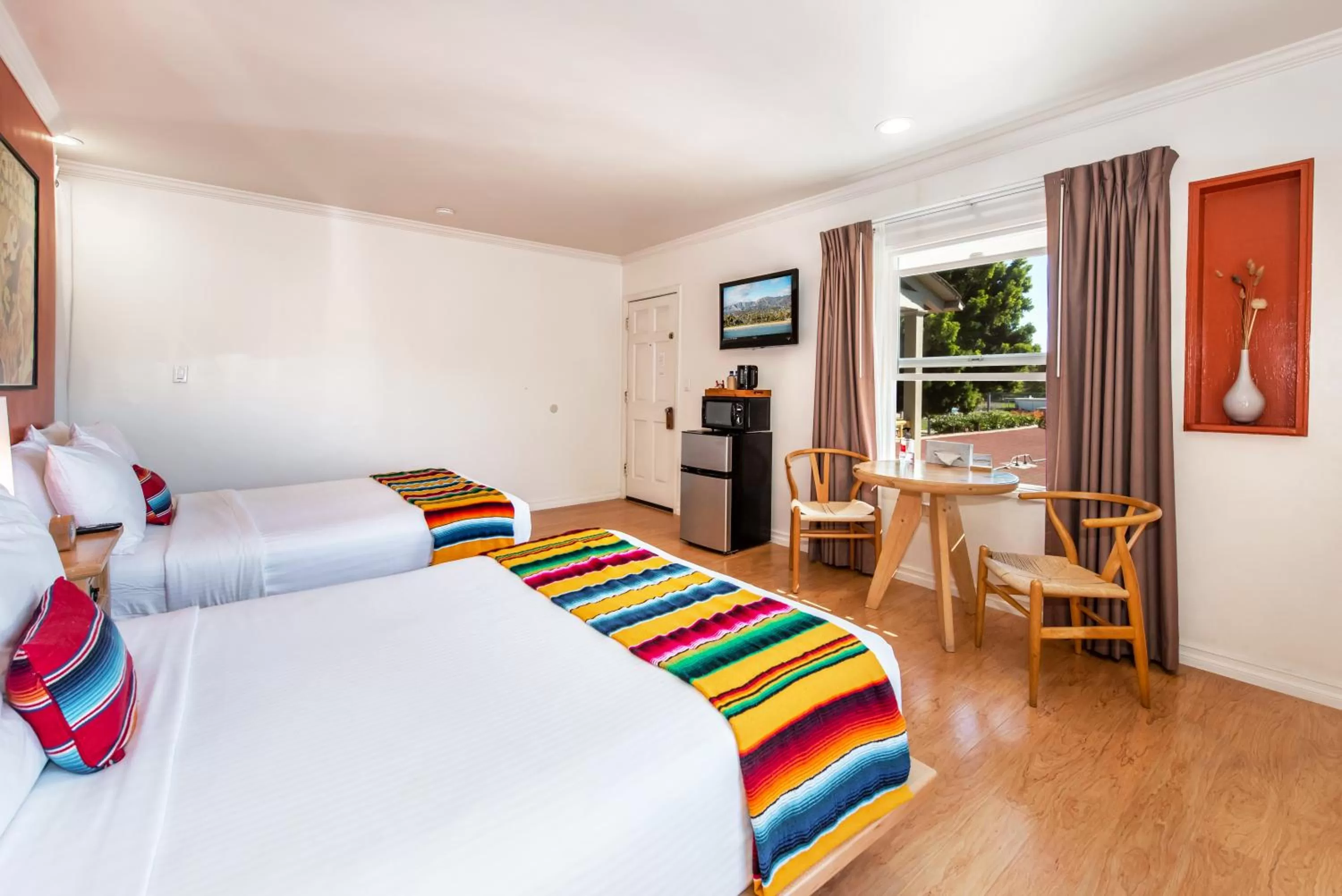 Bedroom, Bed in Agave Inn