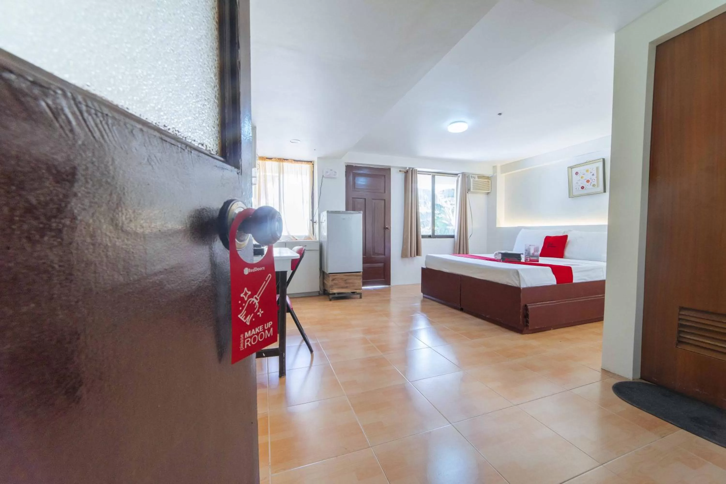 Bed in RedDoorz @ Ledesco Avenue Lapaz Iloilo