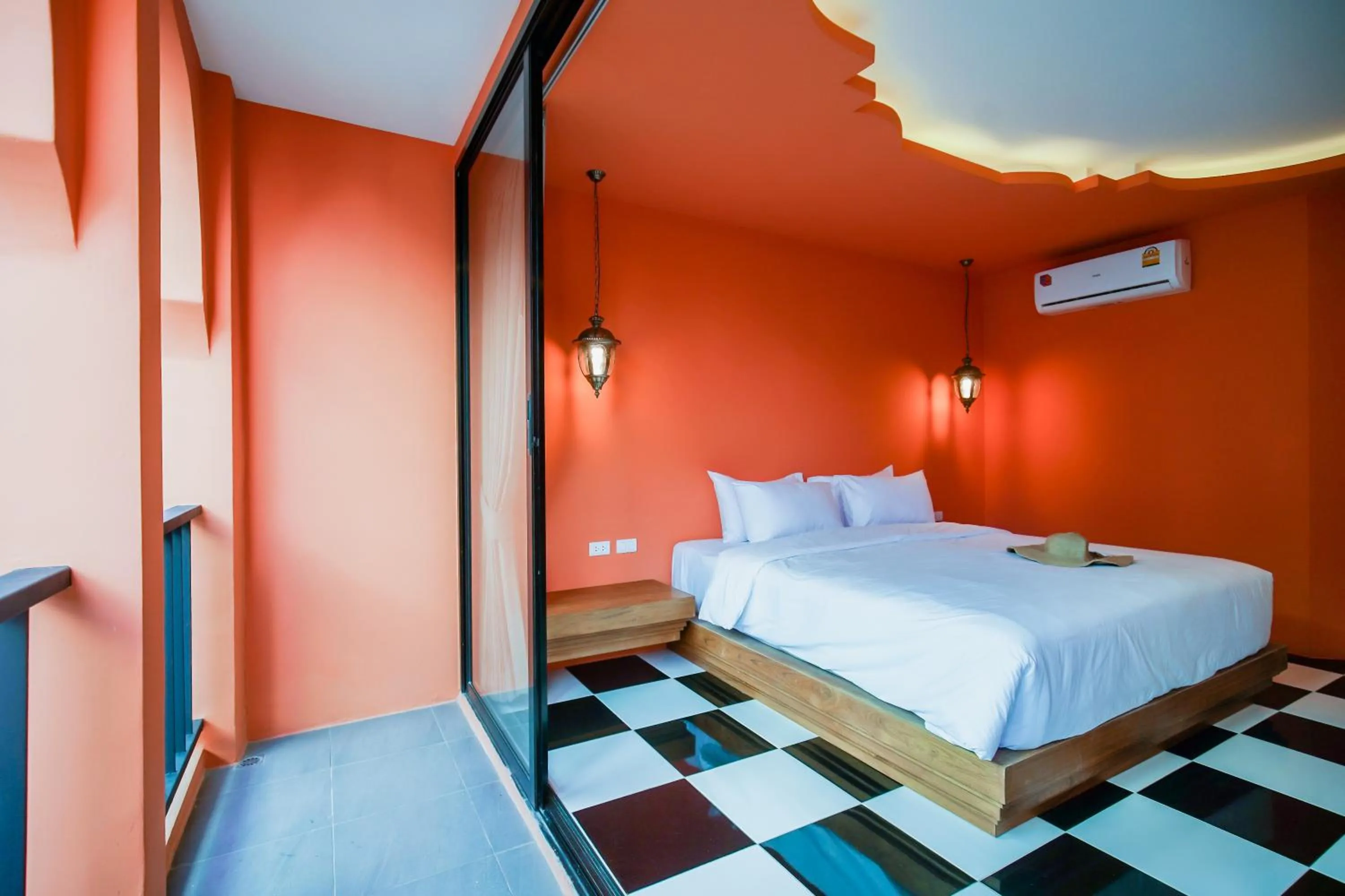 Photo of the whole room, Bed in Khaleej Mass Hotel Patong