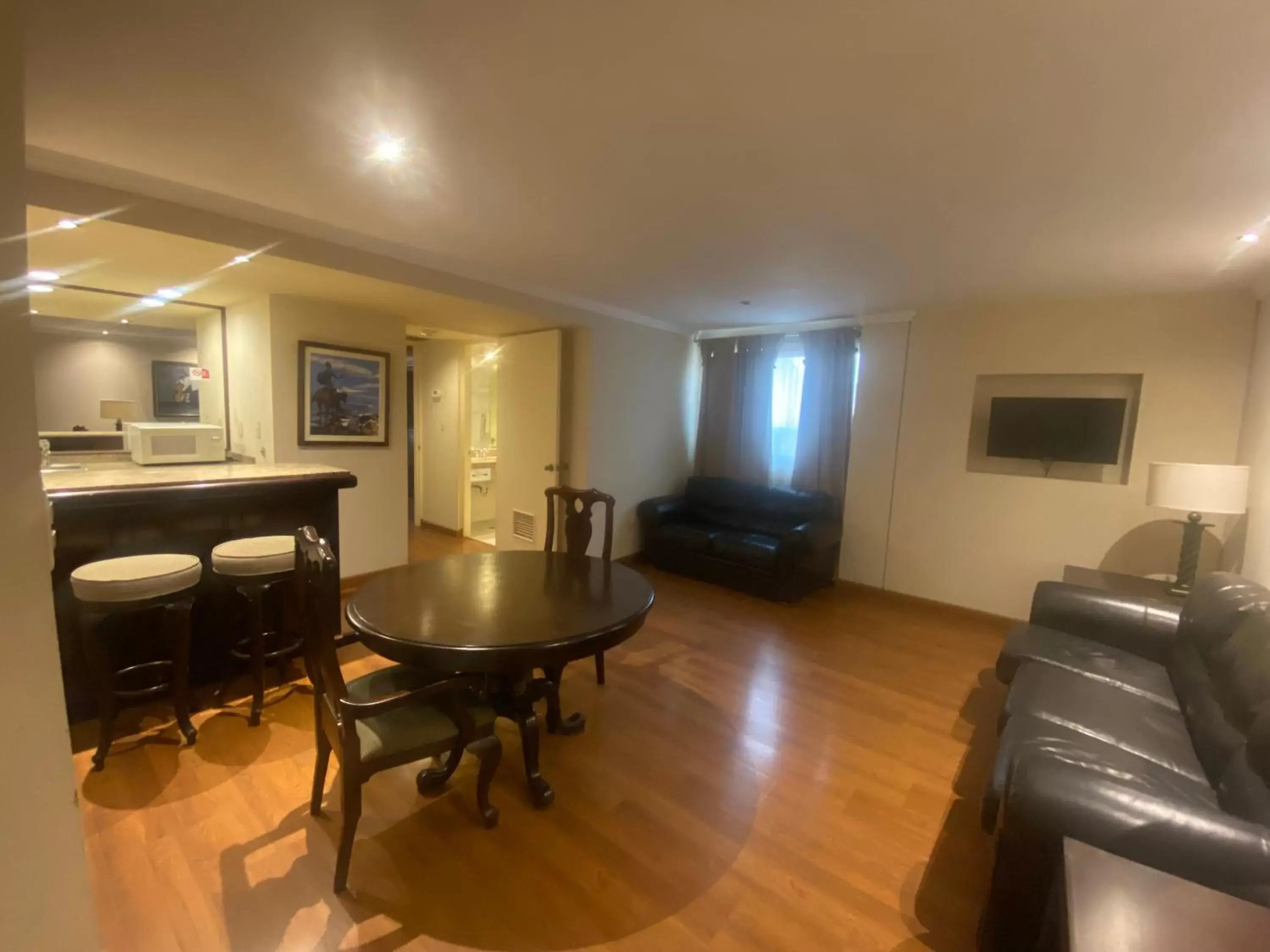 Superior King Suite in Rose Hotel Superior King Suite in Rose Hotel