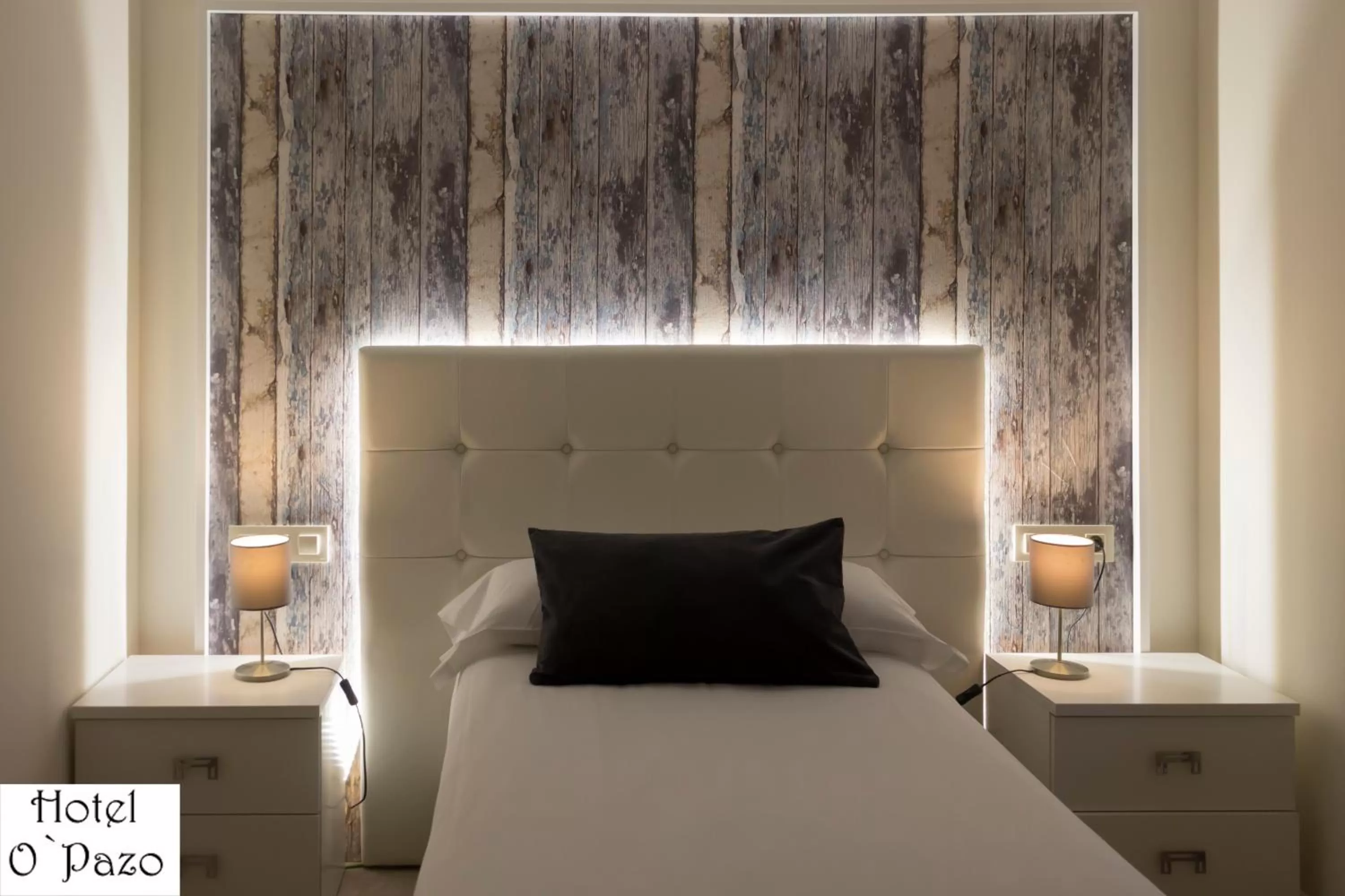 Photo of the whole room, Bed in Hotel O'Pazo